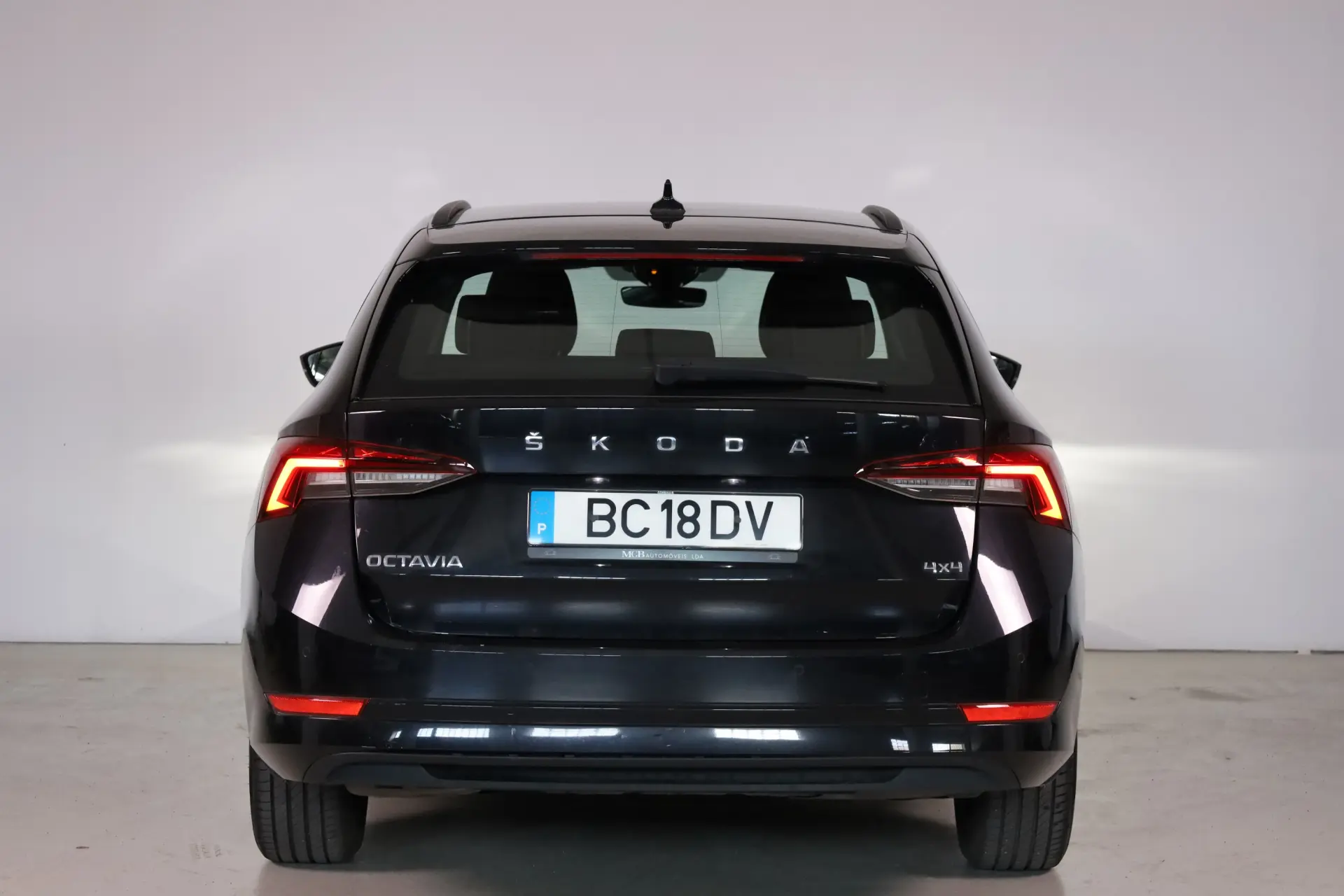 Skoda Octavia Break 2.0 TDI Scout DSG 4x4 15