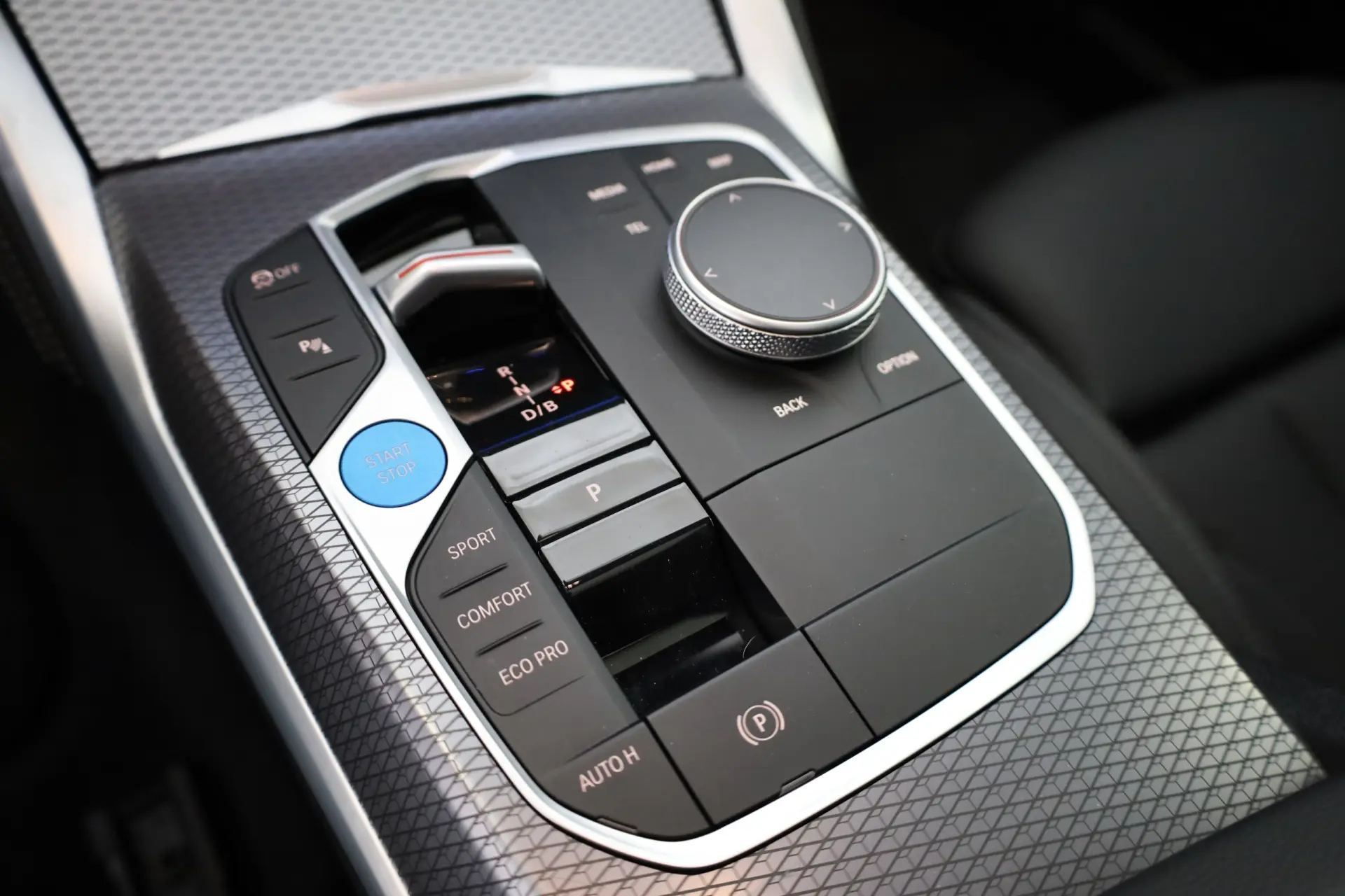 BMW i4 eDrive40 Edição Desportiva M 37