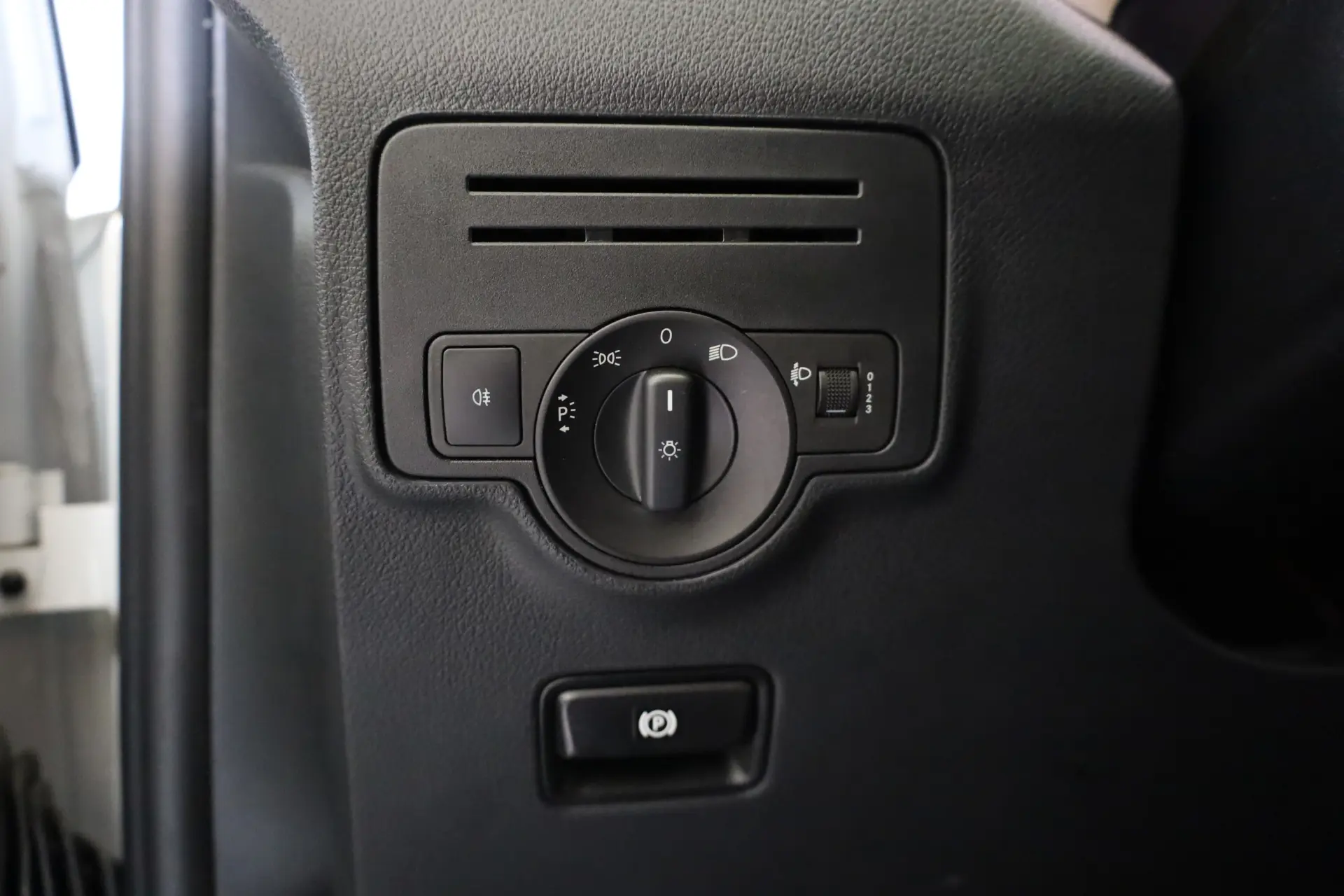 Mercedes-Benz Vito Tourer (BlueTEC) Extra-Longa PRO 38