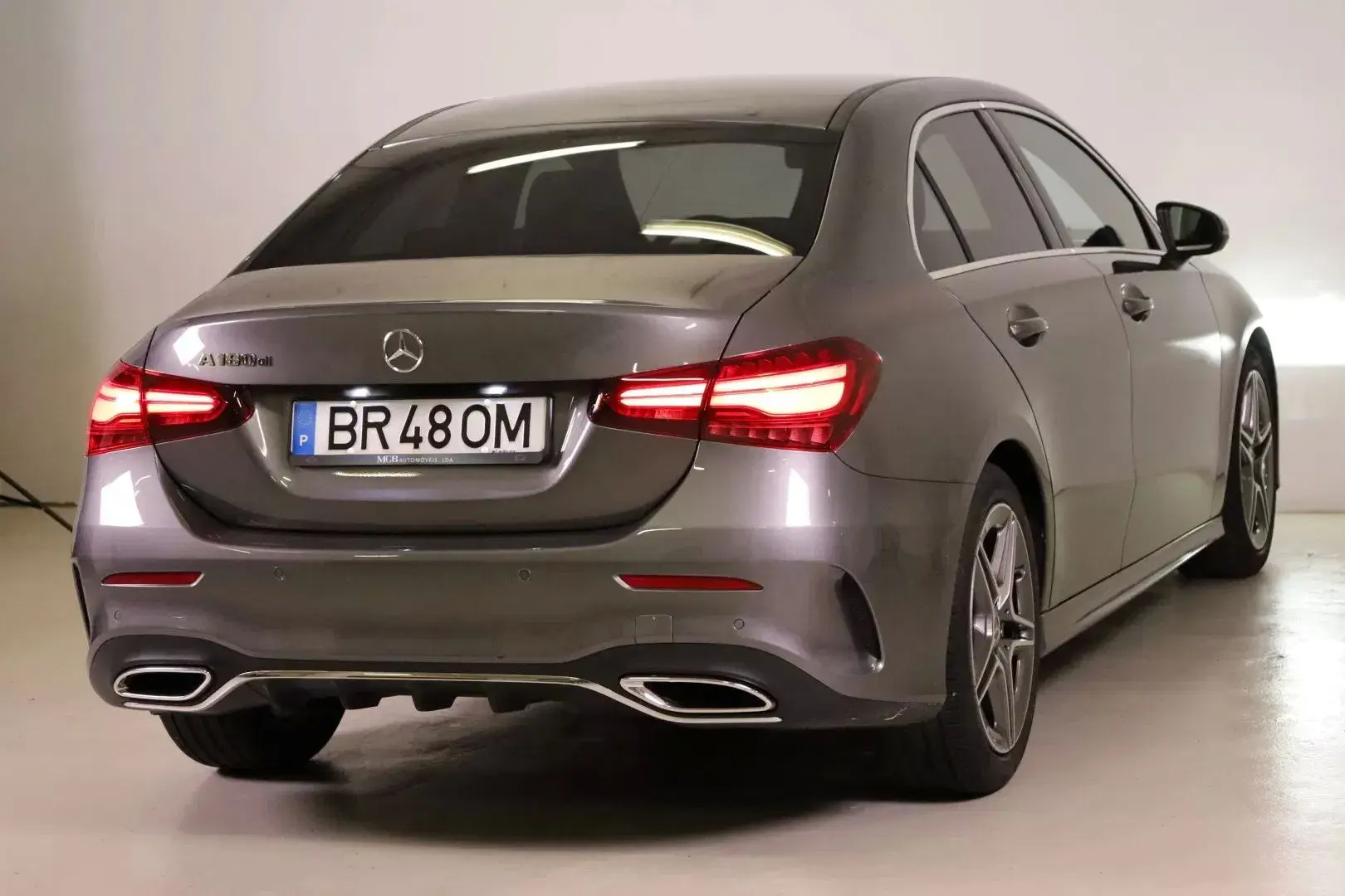 Mercedes-Benz A 180 Limousine Outro 18