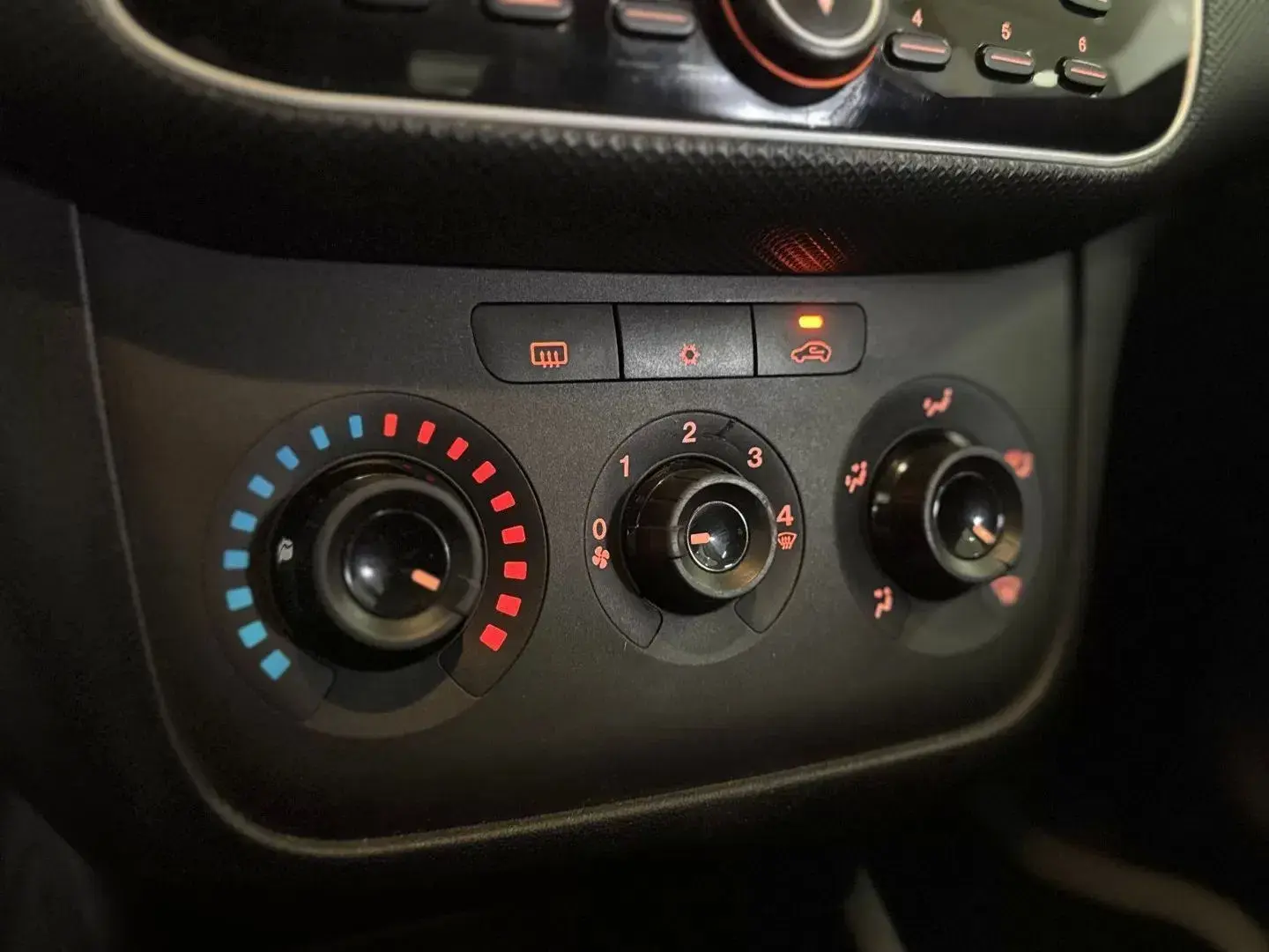 Fiat Punto 1.2 Lounge S&S 25