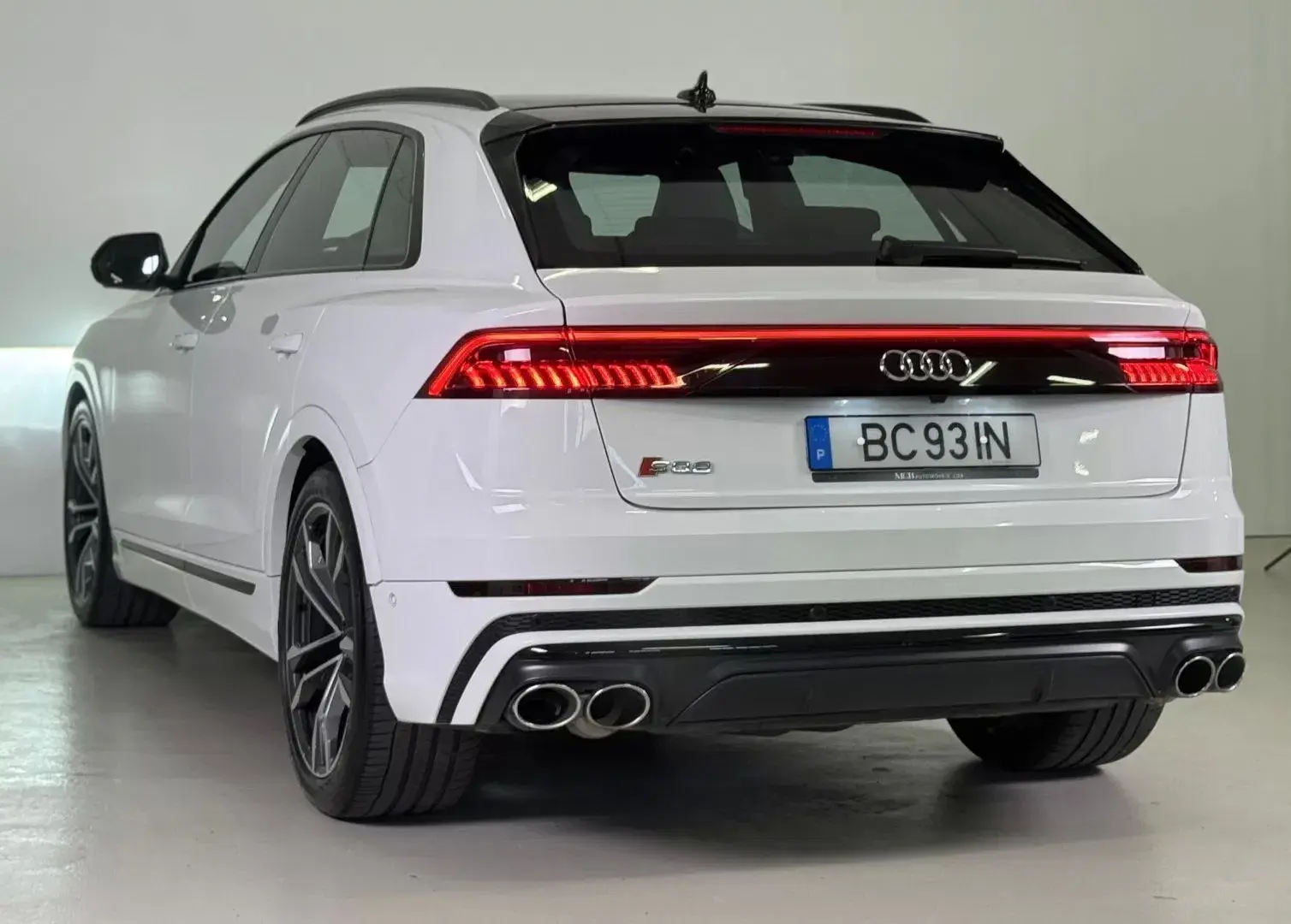 Audi SQ8 TFSI quattro Tiptronic 4