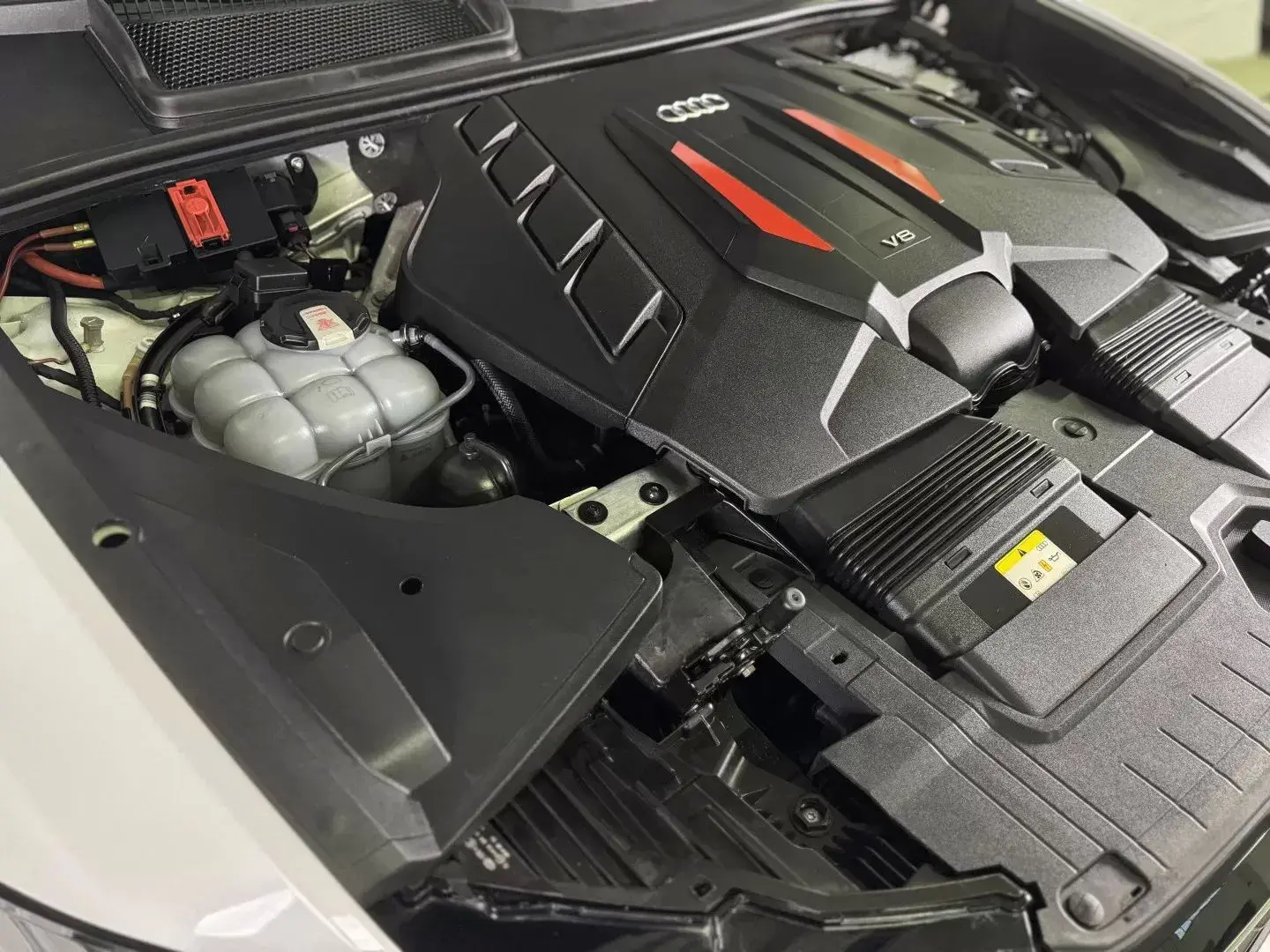 Audi SQ8 TFSI quattro Tiptronic 8