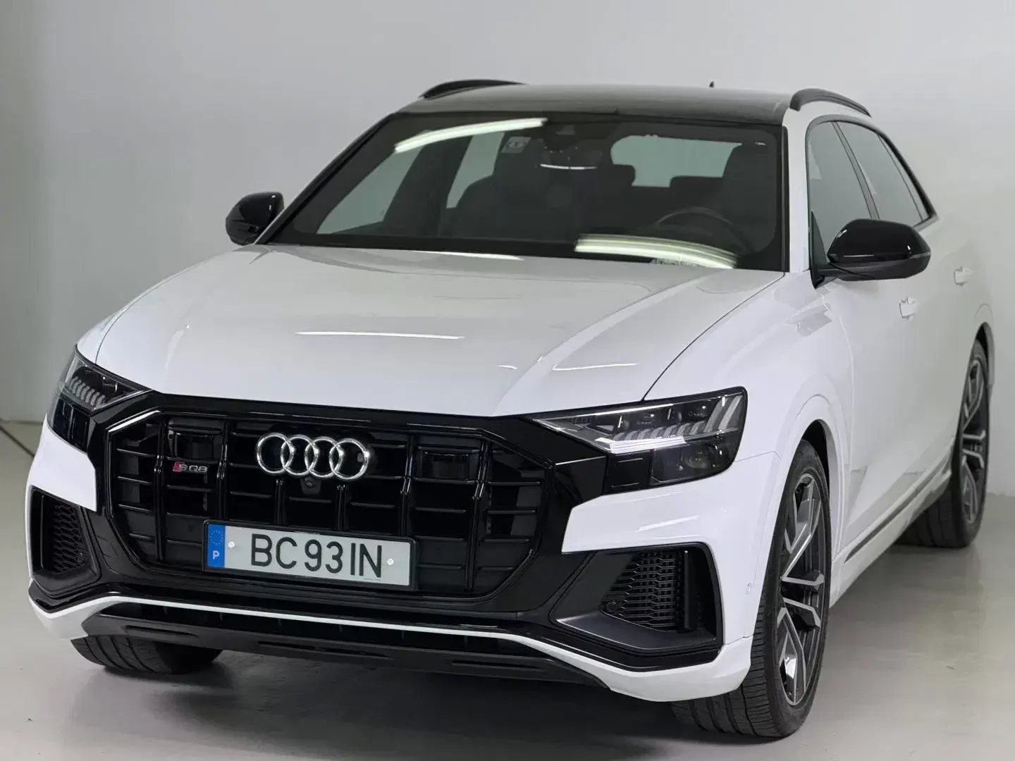 Audi SQ8 TFSI quattro Tiptronic 13