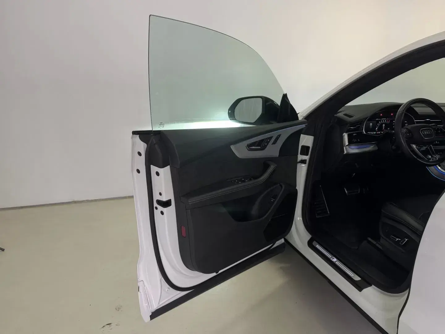 Audi SQ8 TFSI quattro Tiptronic 22