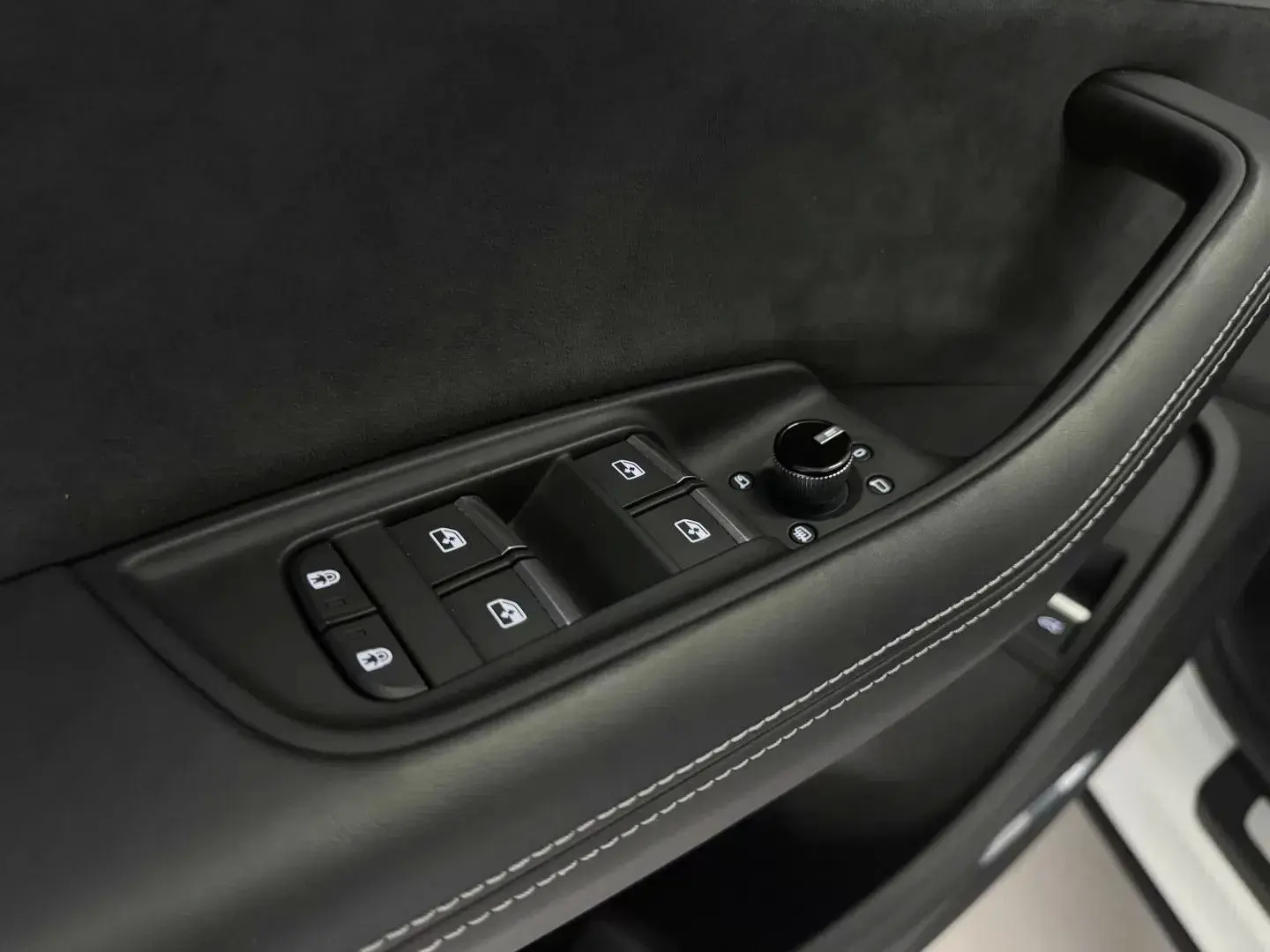 Audi SQ8 TFSI quattro Tiptronic 50