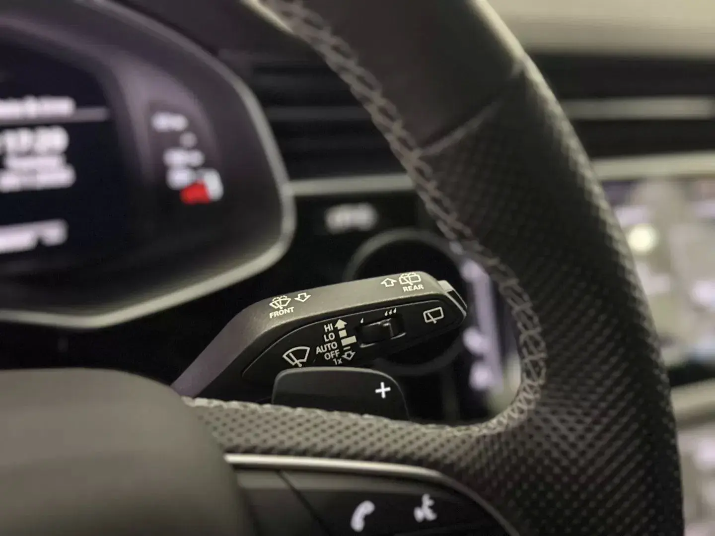 Audi SQ8 TFSI quattro Tiptronic 53