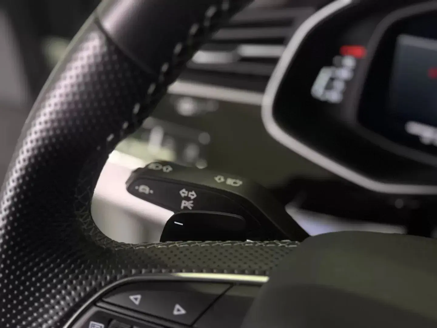 Audi SQ8 TFSI quattro Tiptronic 54