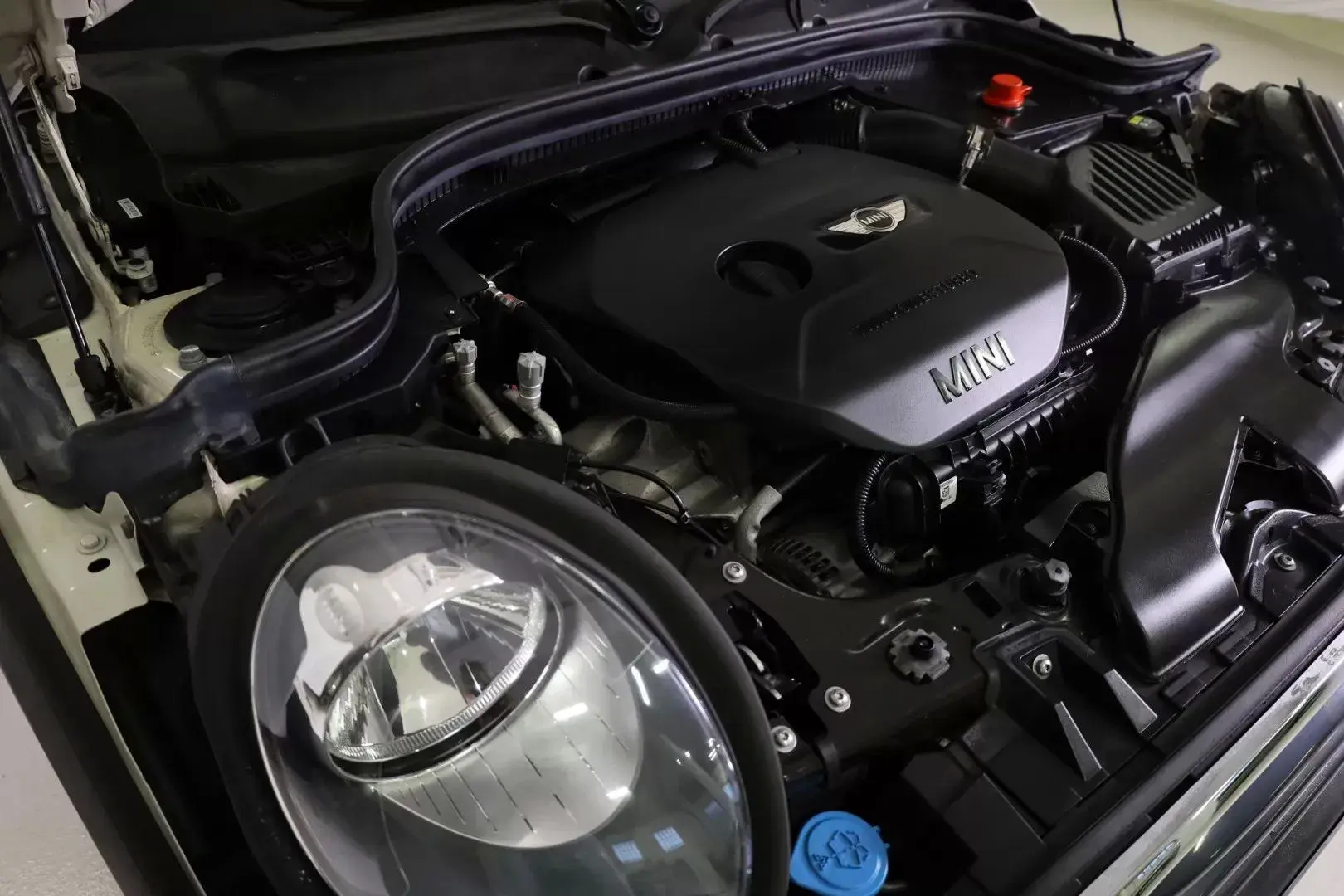 MINI Cabrio One 8