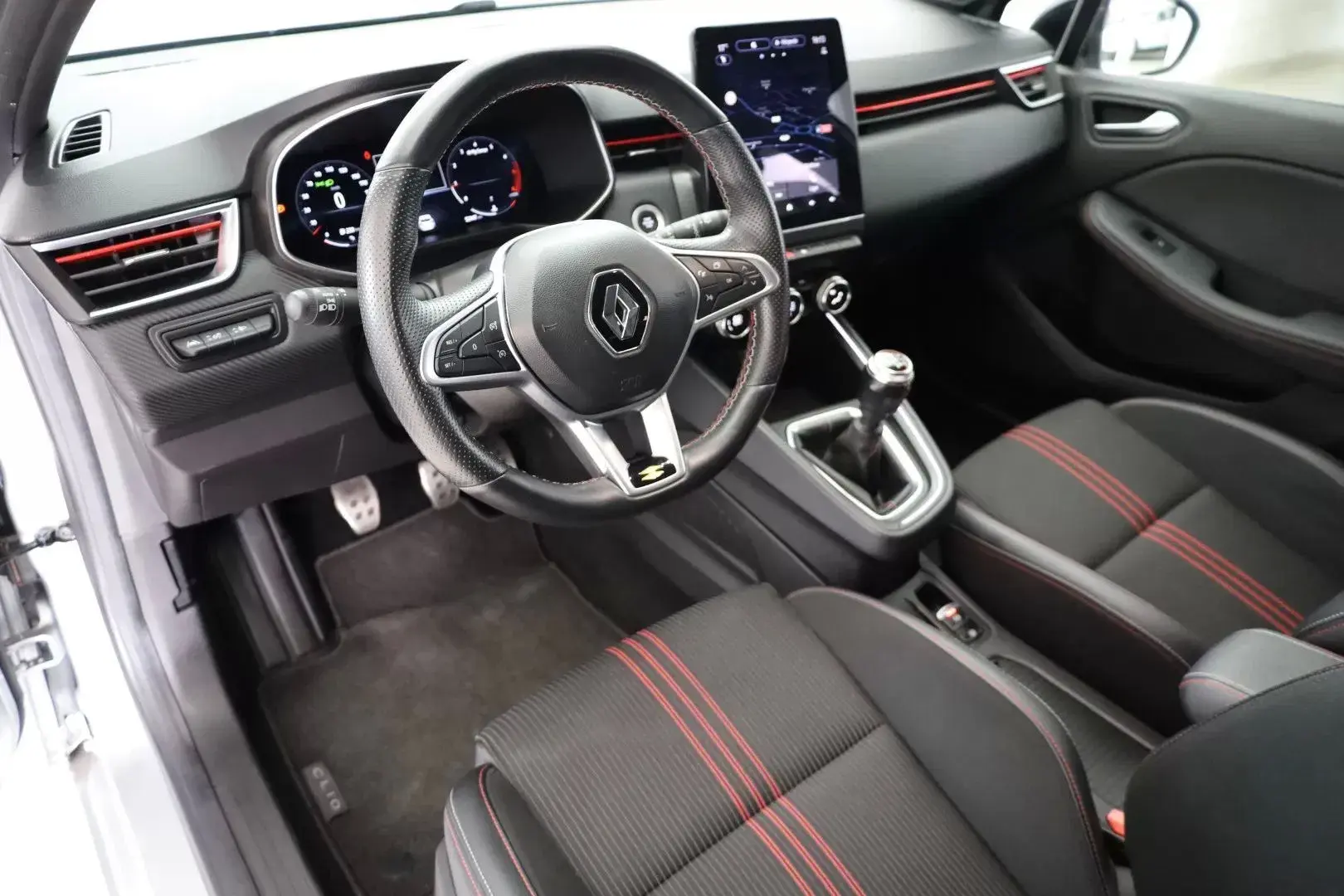 Renault Clio 1.0 TCe RS Line 24