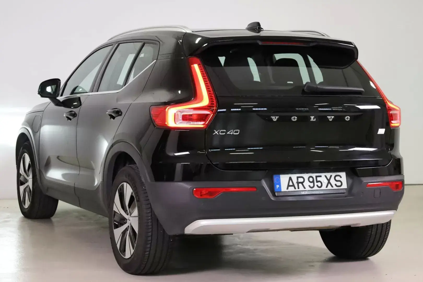 Volvo XC 40 1.5 T5 PHEV Momentum Plus 4