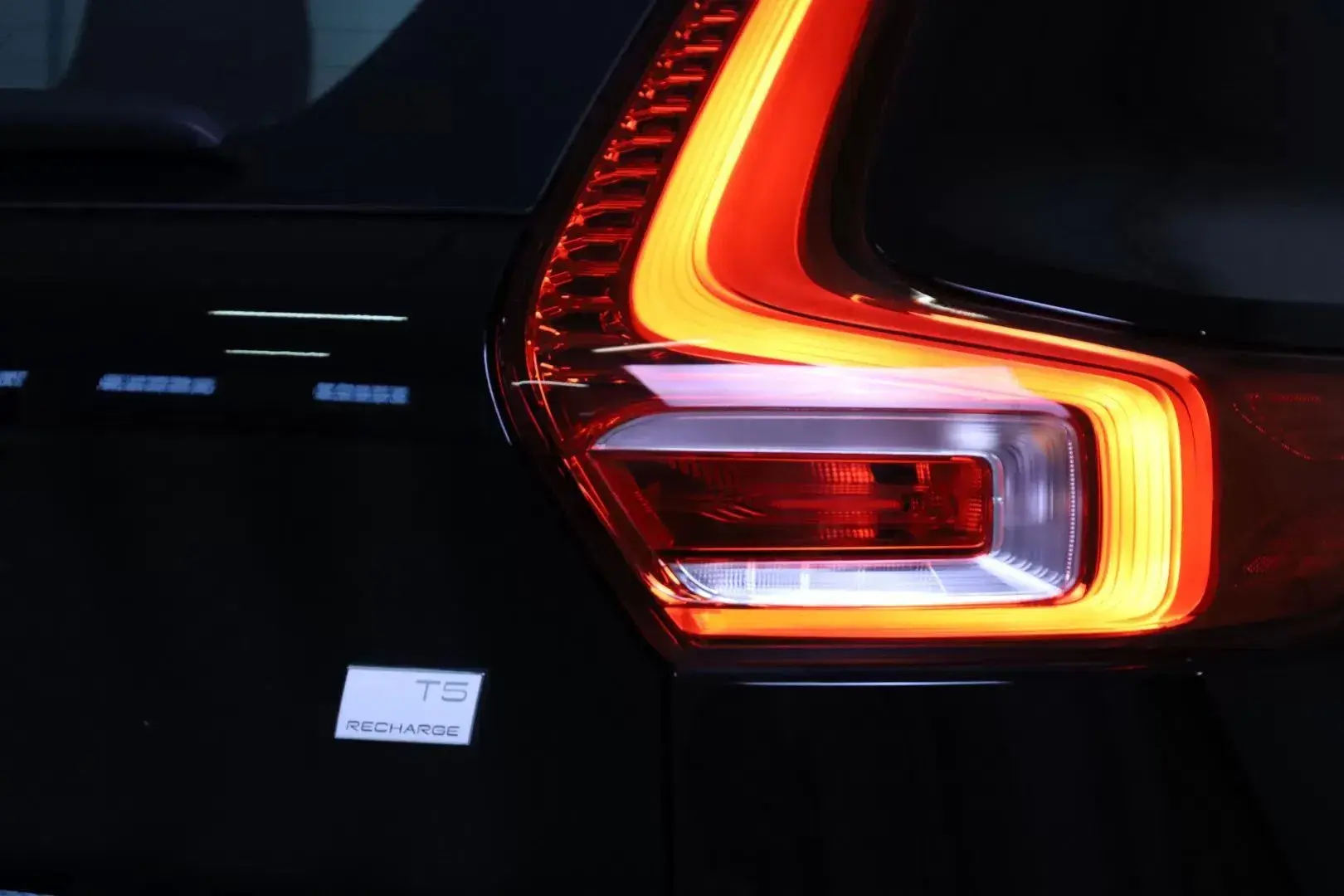 Volvo XC 40 1.5 T5 PHEV Momentum Plus 20