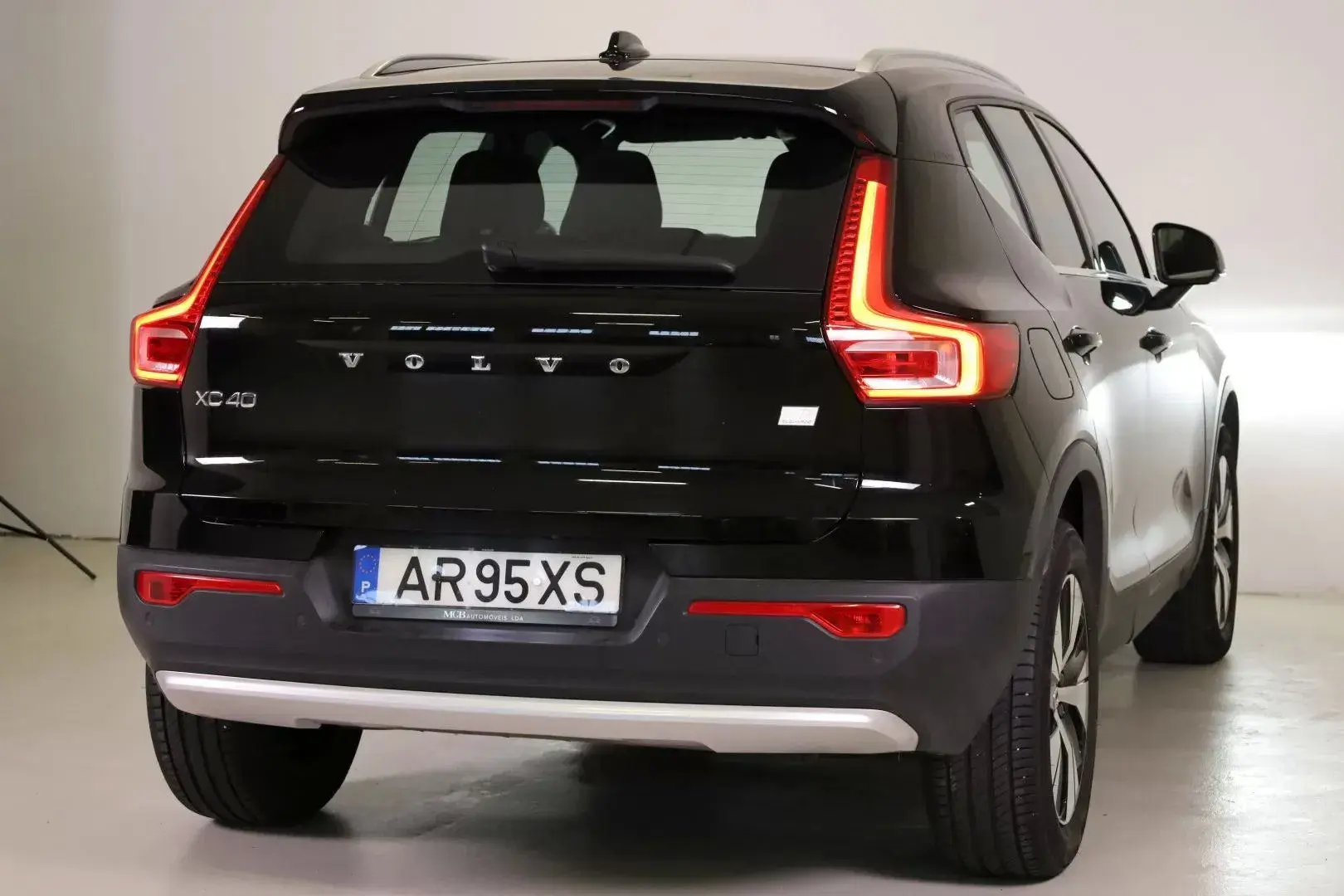 Volvo XC 40 1.5 T5 PHEV Momentum Plus 24