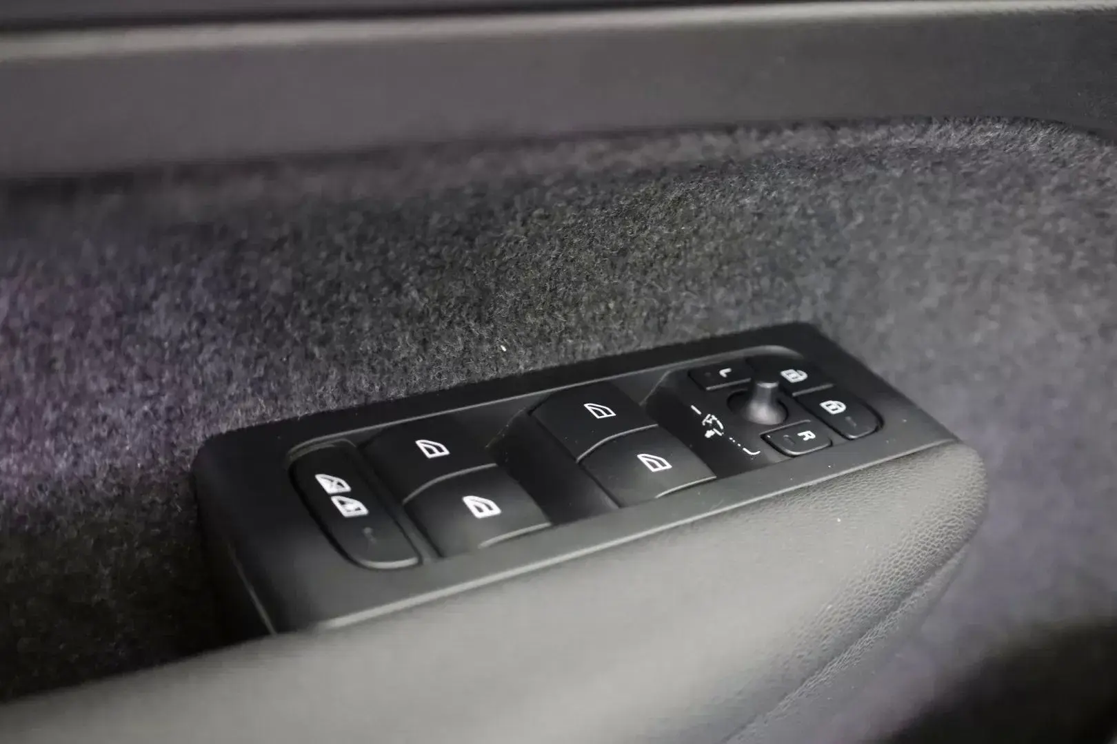 Volvo XC 40 1.5 T5 PHEV Momentum Plus 44