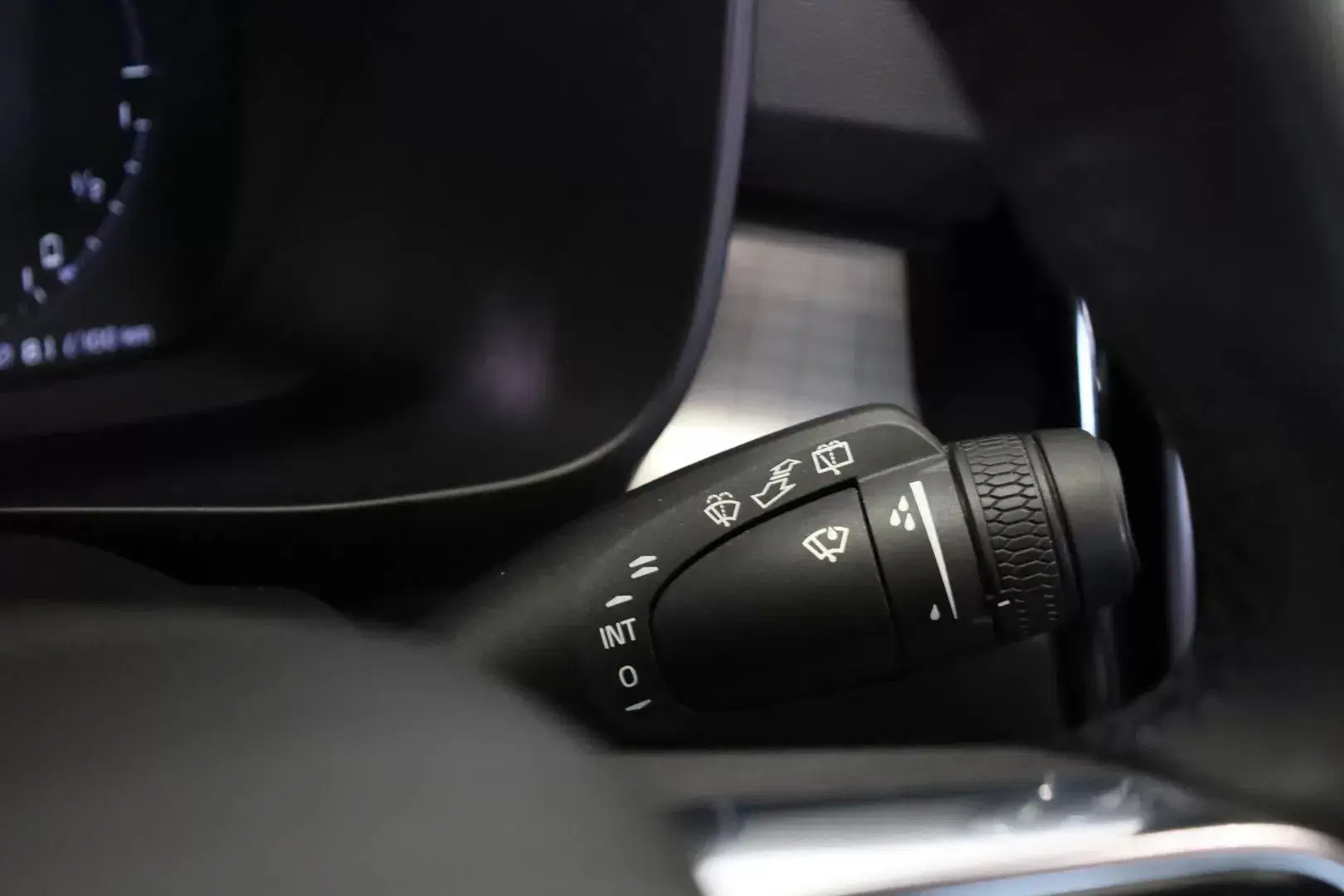 Volvo XC 40 1.5 T5 PHEV Momentum Plus 50