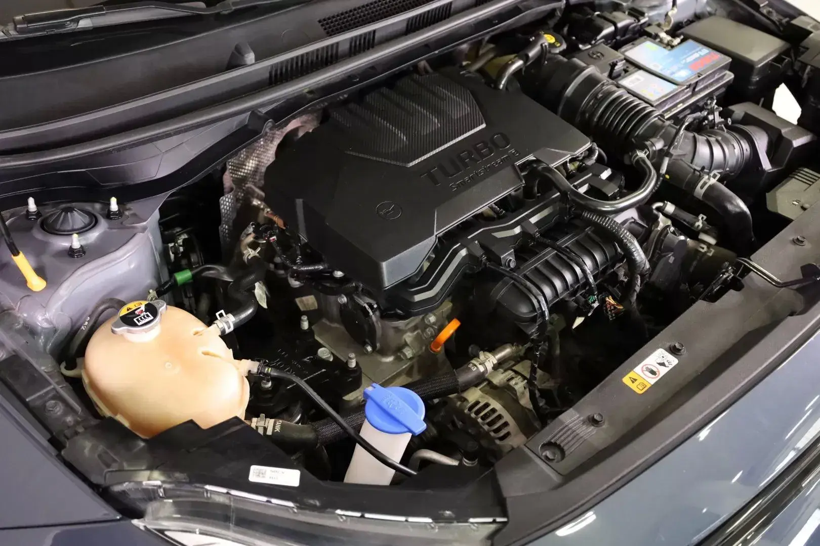 Hyundai Bayon 1.0 T-GDI Premium 8