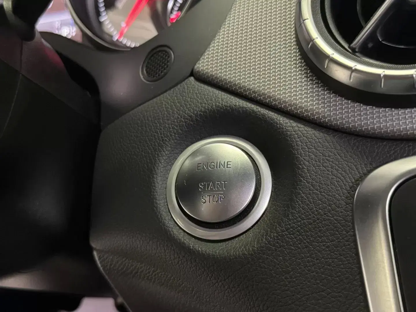 Mercedes-Benz CLA 180 d Urban Aut. 38