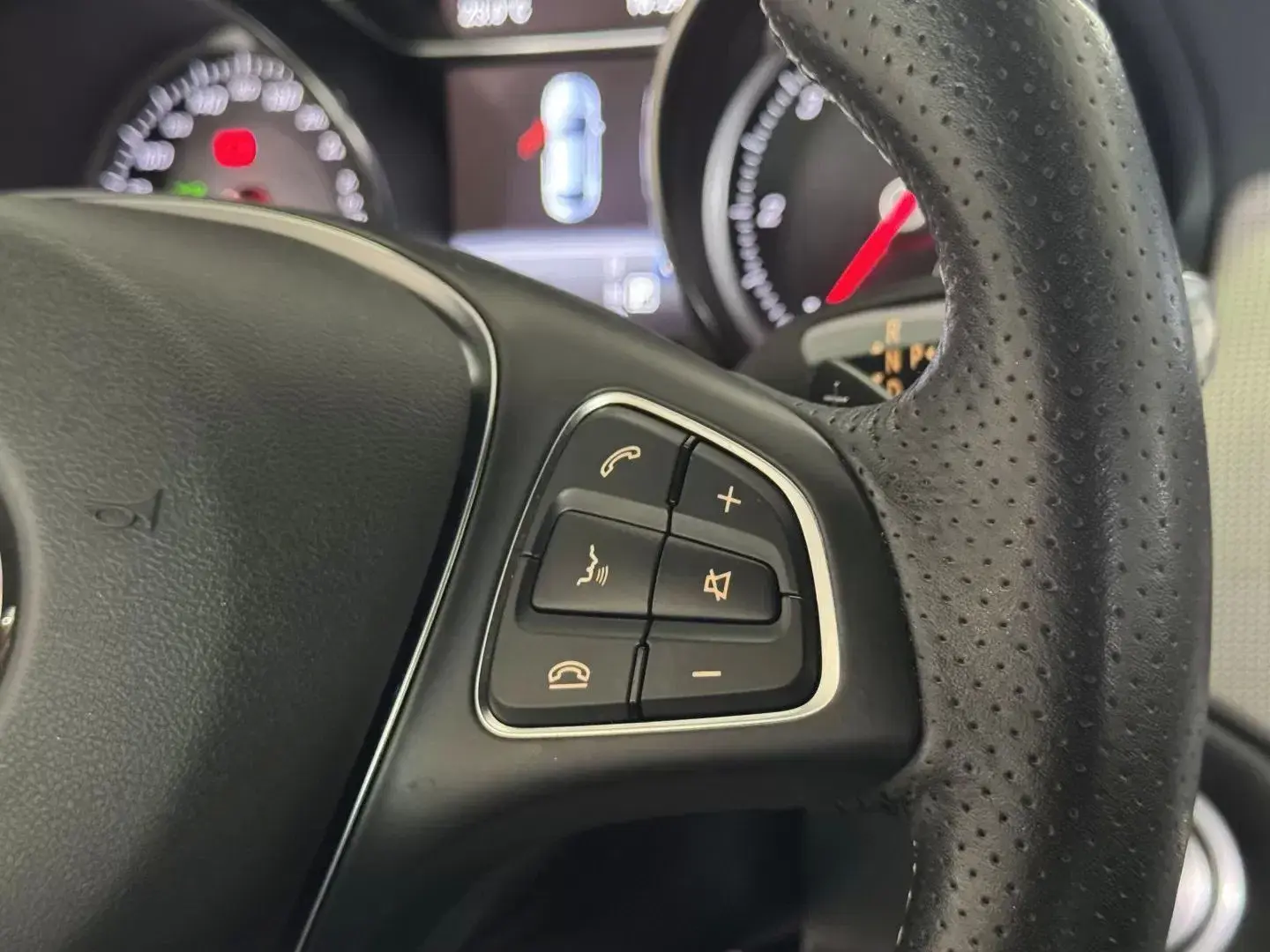 Mercedes-Benz CLA 180 d Urban Aut. 41