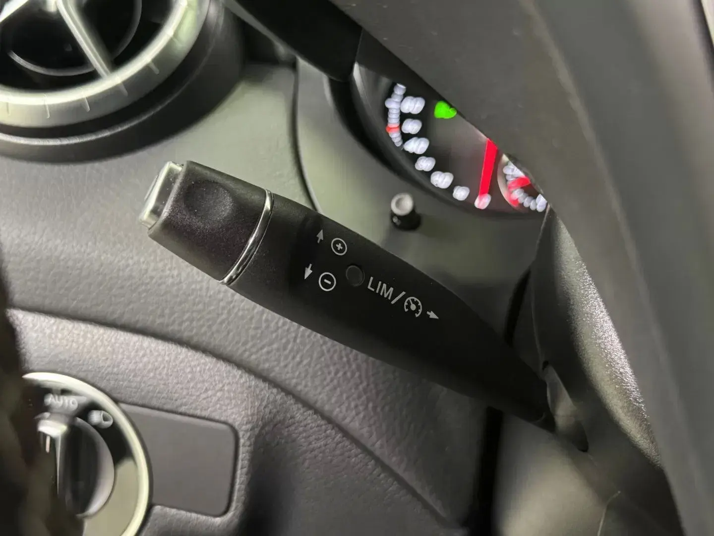 Mercedes-Benz CLA 180 d Urban Aut. 45