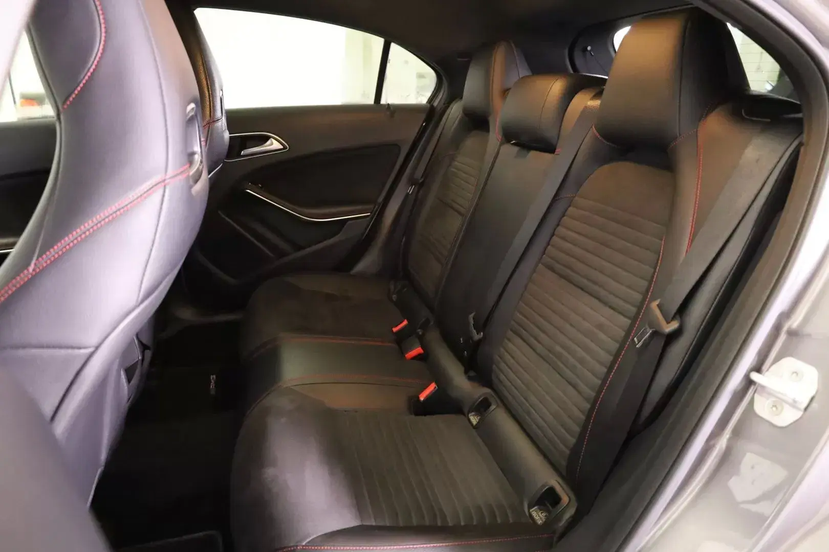 Mercedes-Benz A 200 CDI BE AMG Line 6