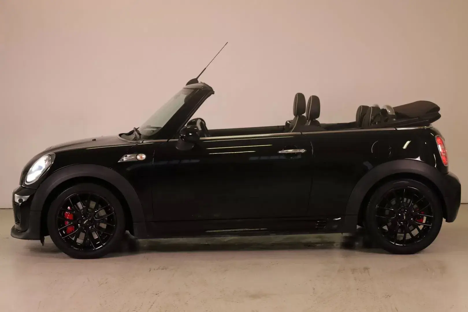 MINI Cabrio John Cooper Works Auto 5