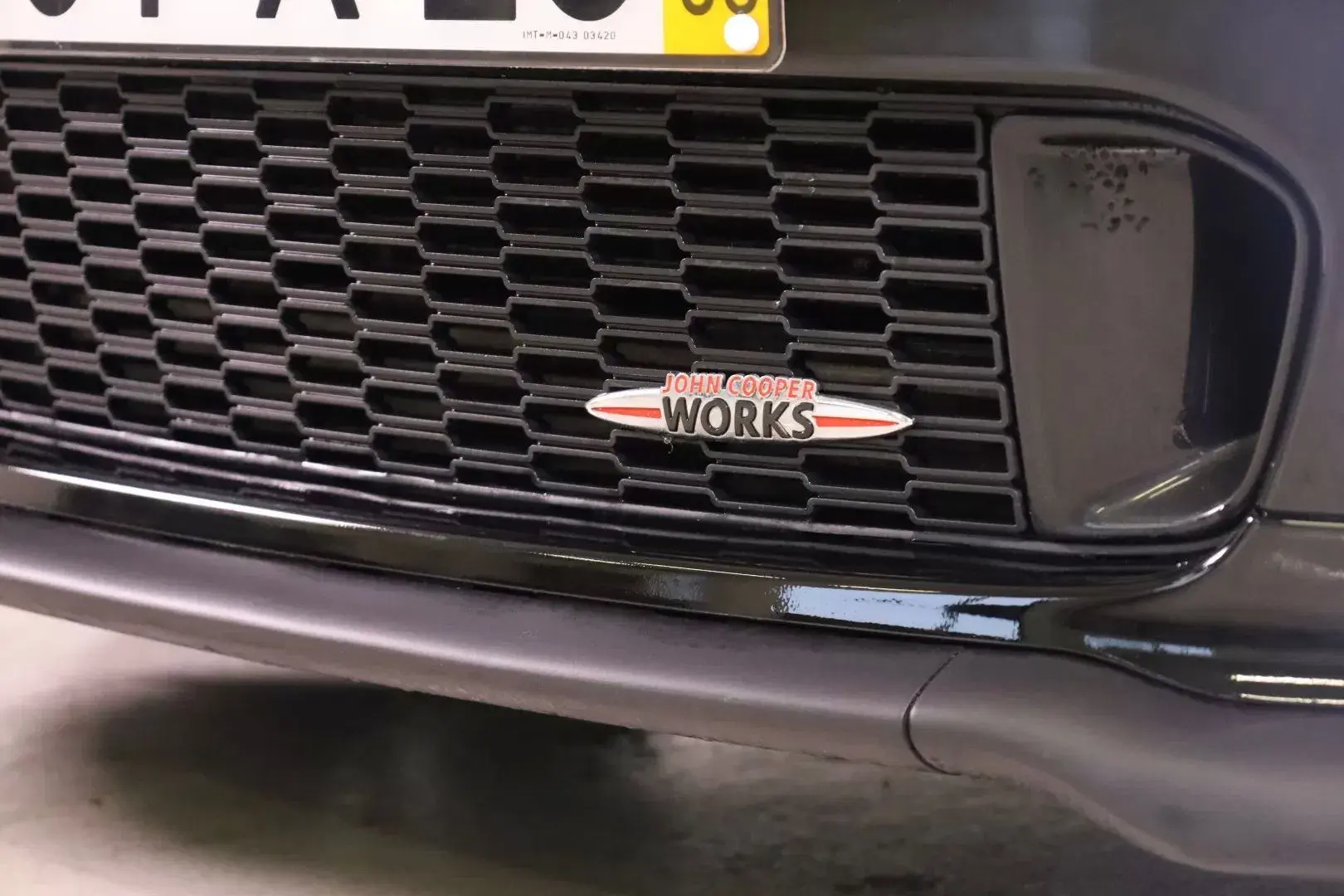 MINI Cabrio John Cooper Works Auto 8