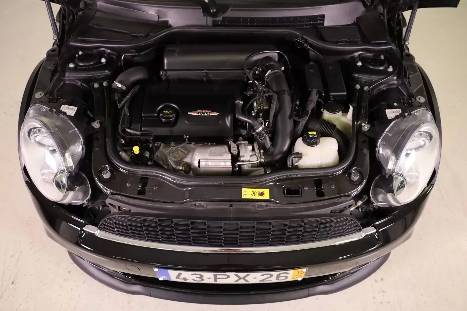 MINI Cabrio John Cooper Works Auto 10