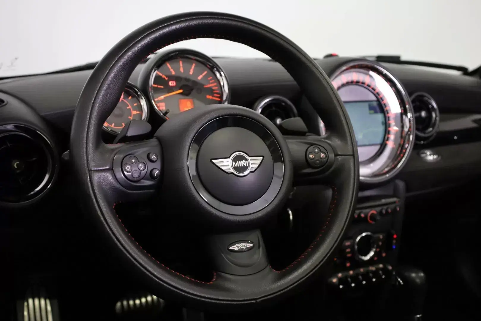 MINI Cabrio John Cooper Works Auto 25