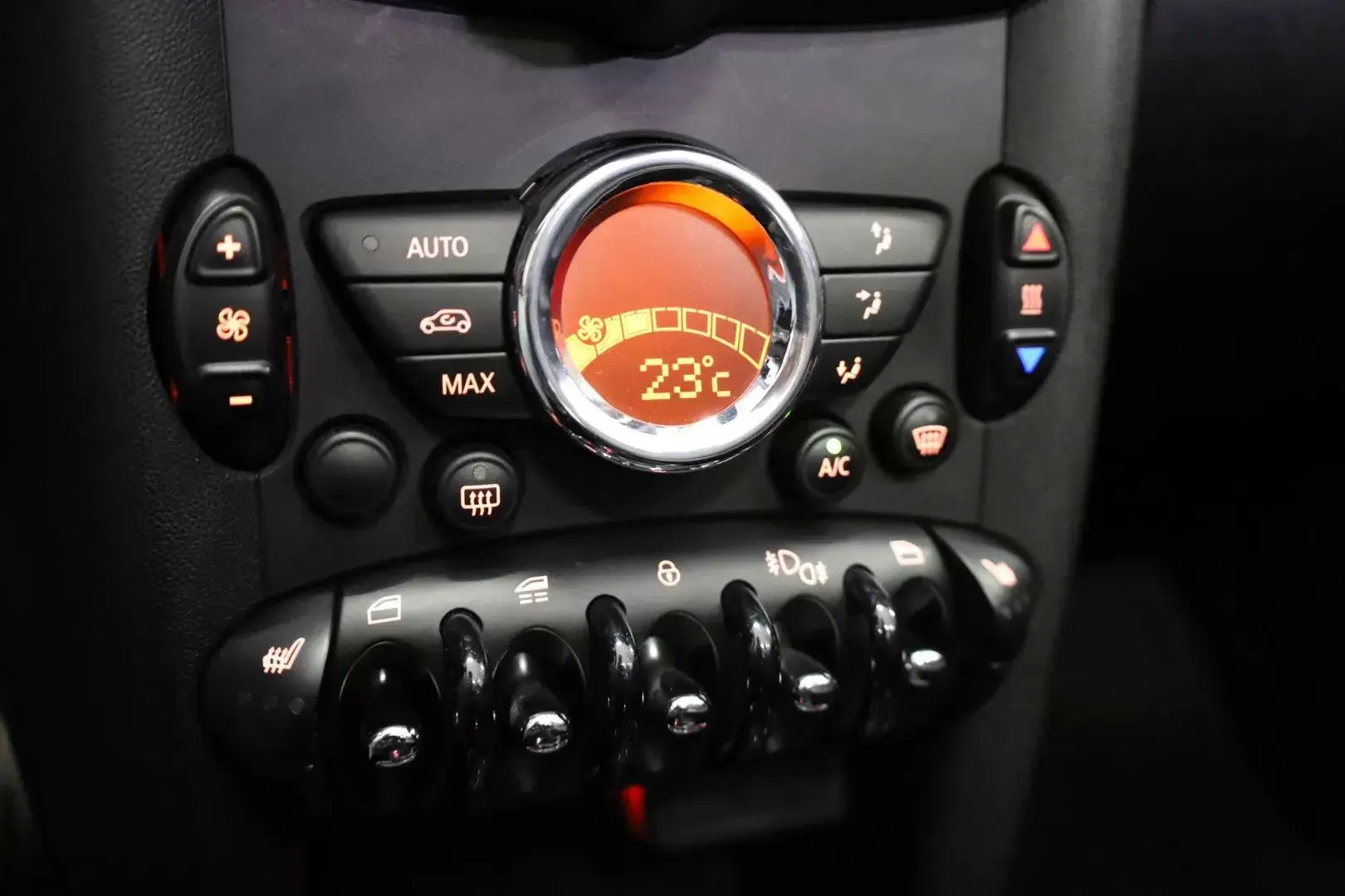 MINI Cabrio John Cooper Works Auto 35