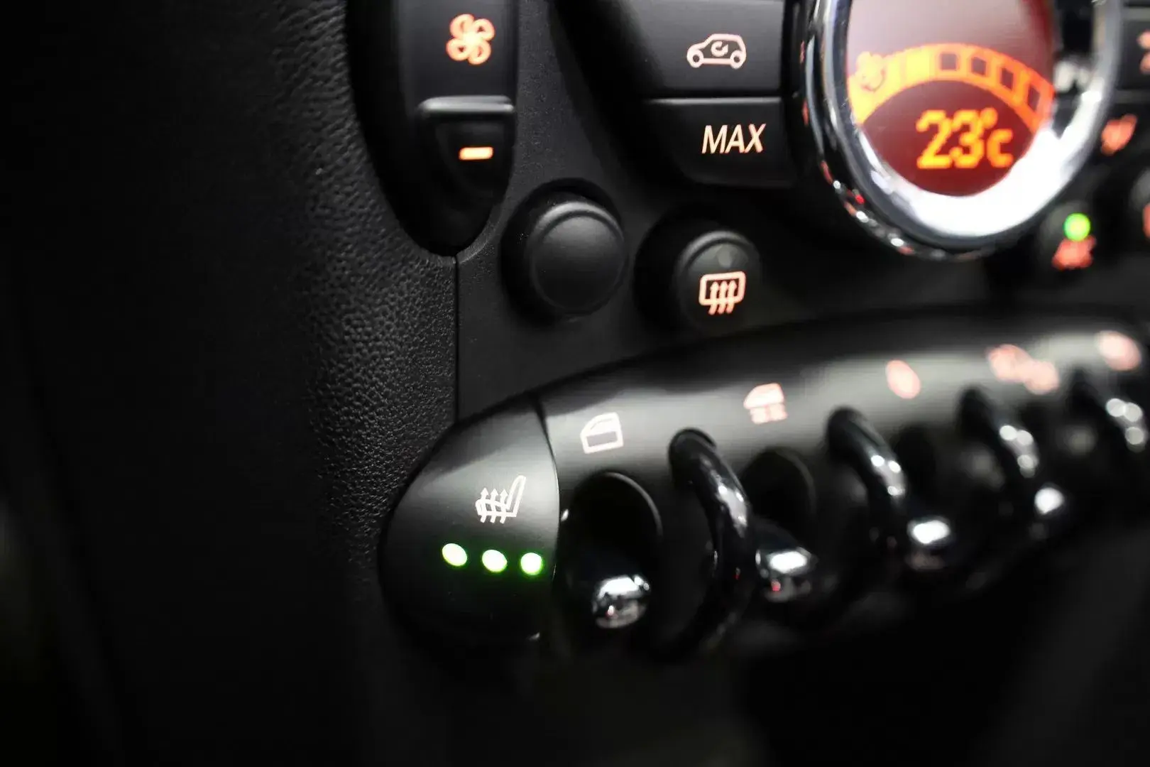 MINI Cabrio John Cooper Works Auto 36