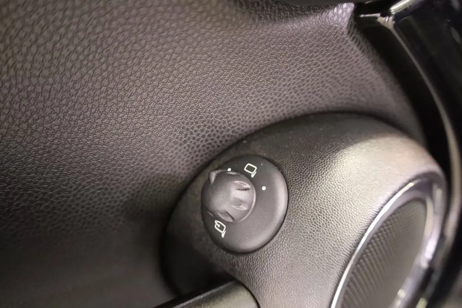 MINI Cabrio John Cooper Works Auto 46