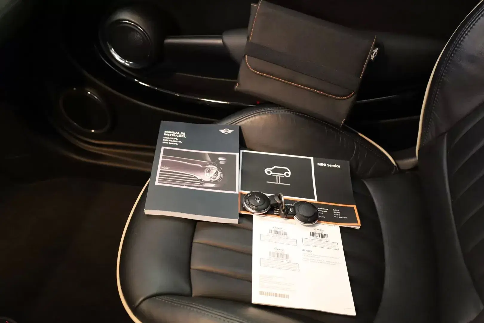 MINI Cabrio John Cooper Works Auto 50