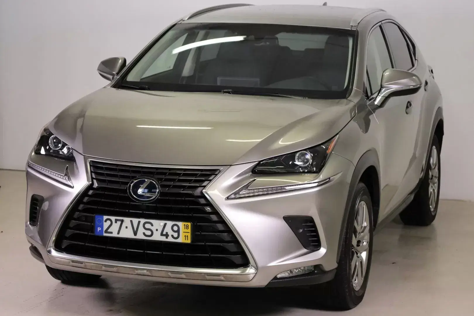 Lexus NX 300h Executive Plus 3