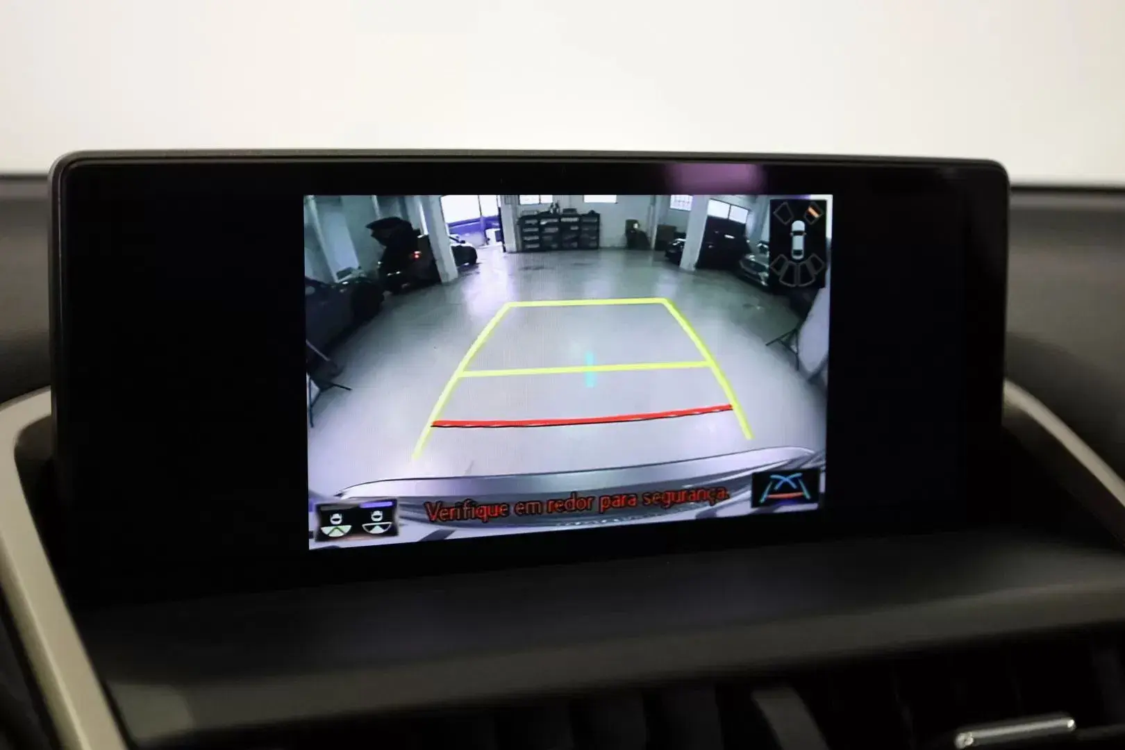 Lexus NX 300h Executive Plus 36