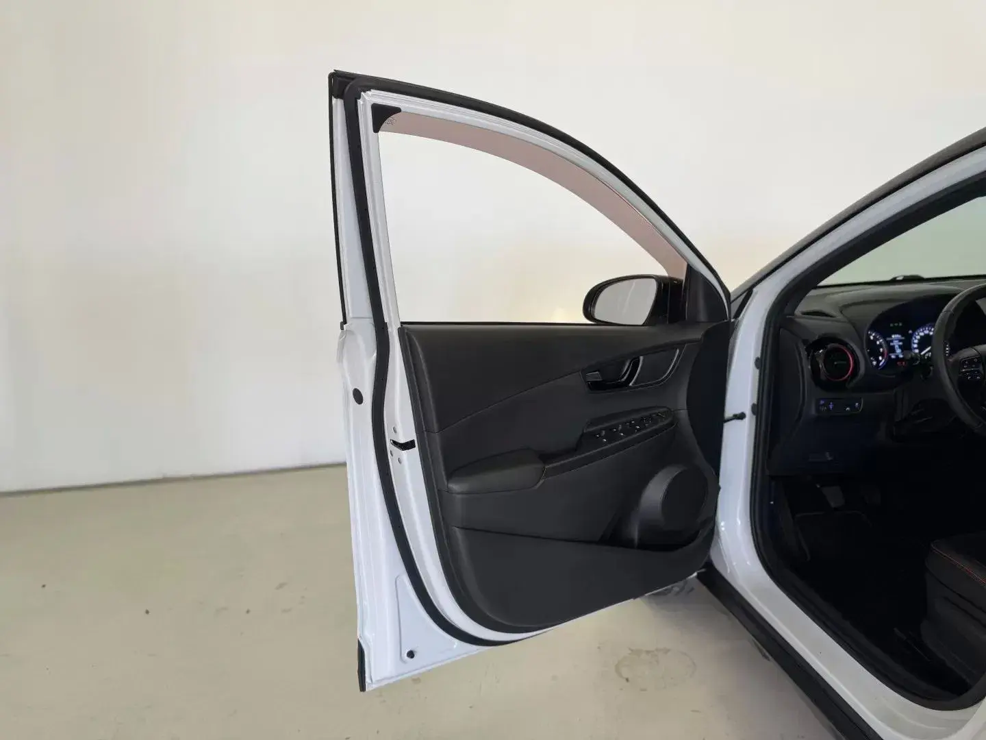 Hyundai Kauai 1.0 T-GDi Premium Pele/Tec.Vermelho 17