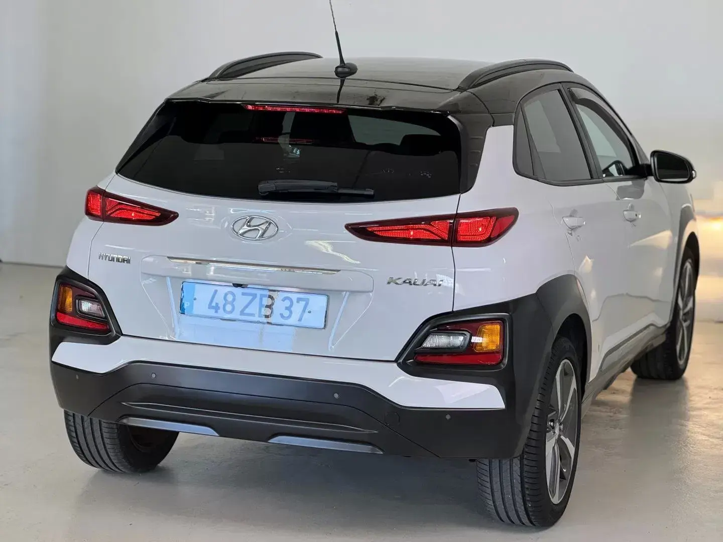 Hyundai Kauai 1.0 T-GDi Premium Pele/Tec.Vermelho 21