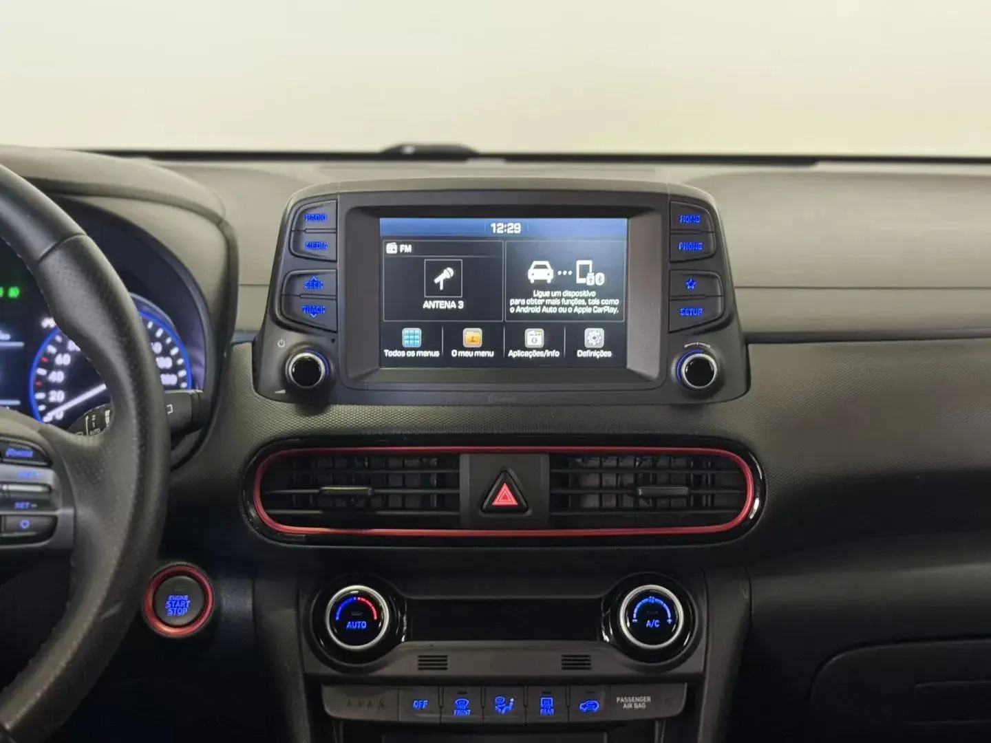 Hyundai Kauai 1.0 T-GDi Premium Pele/Tec.Vermelho 26