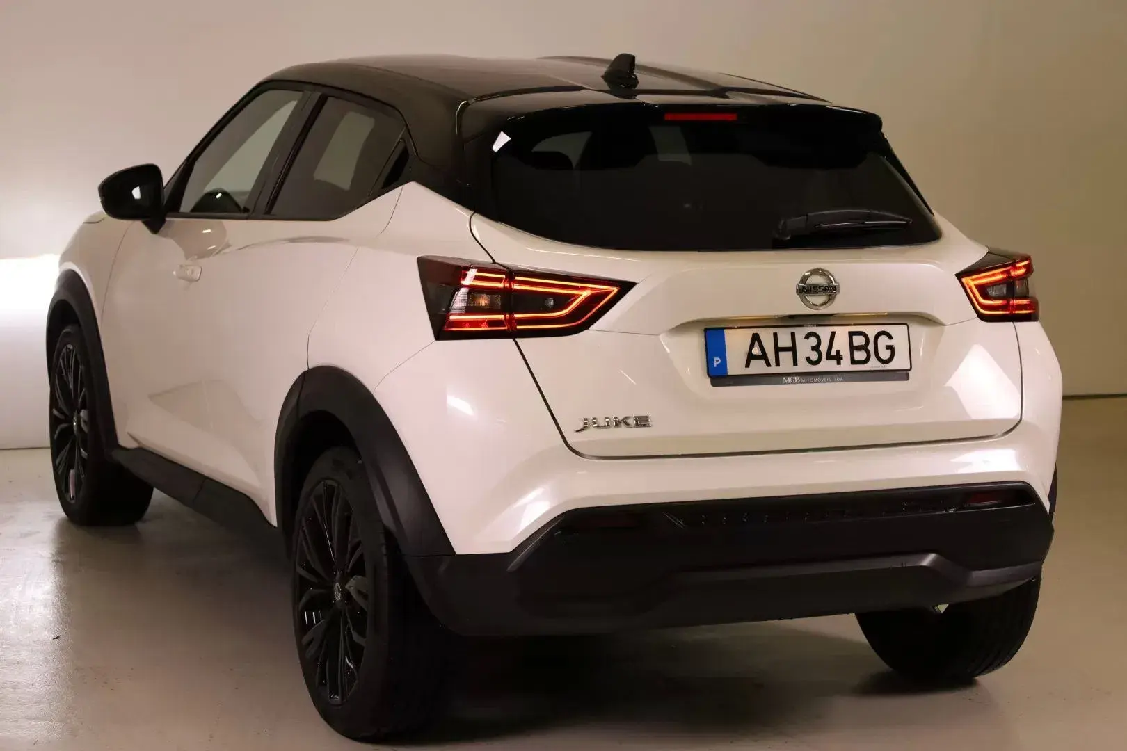 Nissan Juke 1.0 DIG-T Enigma DCT 17