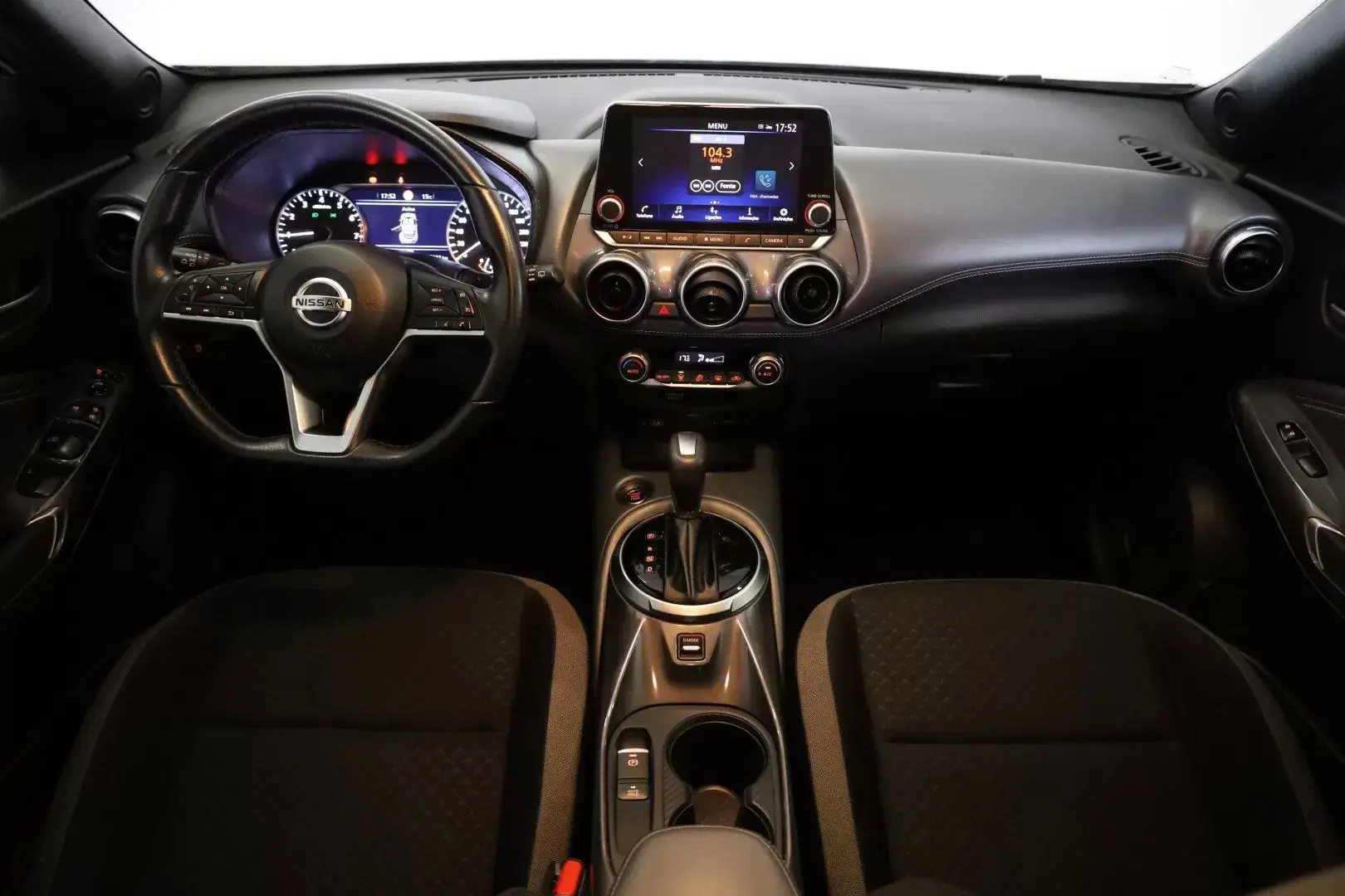 Nissan Juke 1.0 DIG-T Enigma DCT 24