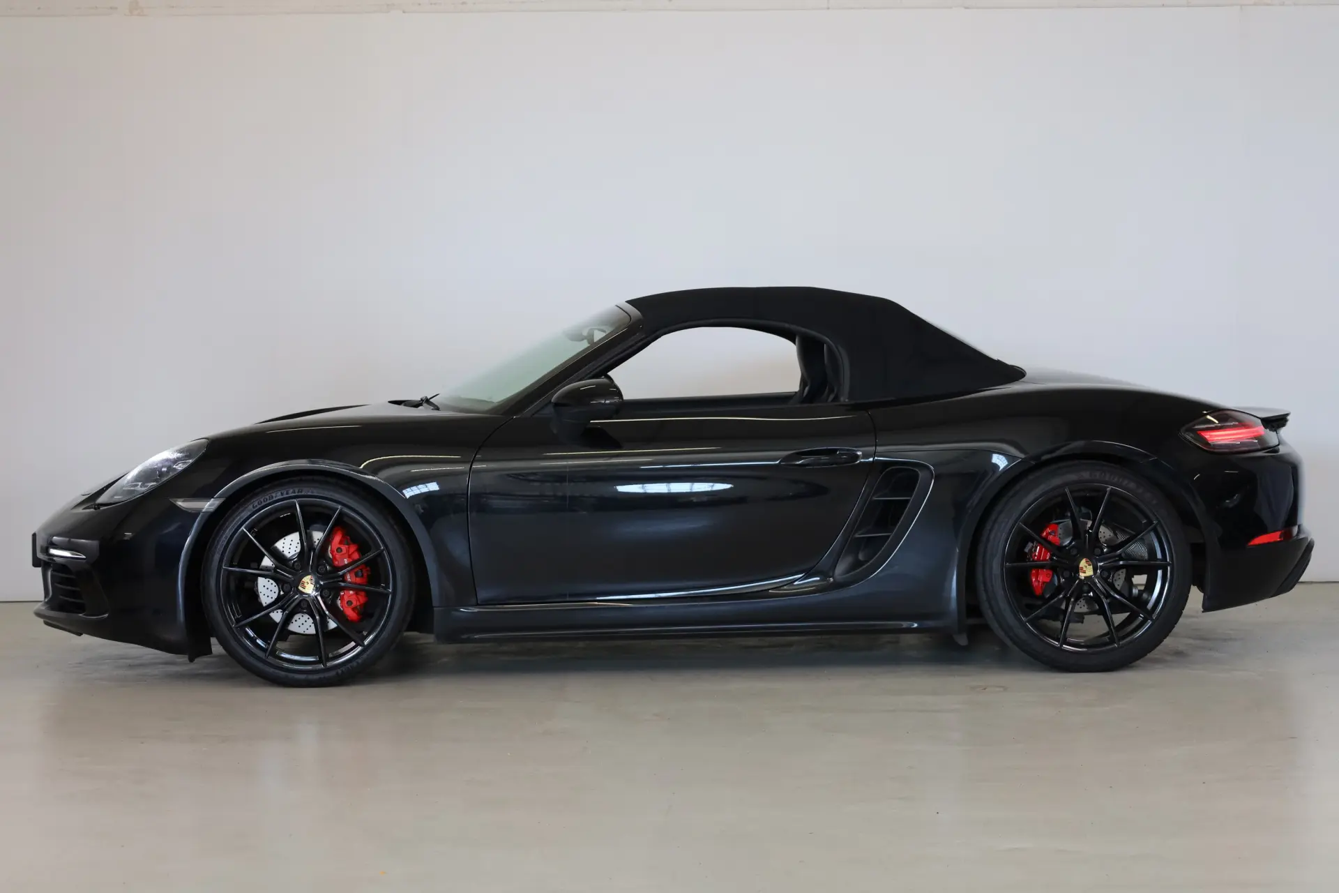 Porsche 718 Boxster 2.5 S 10