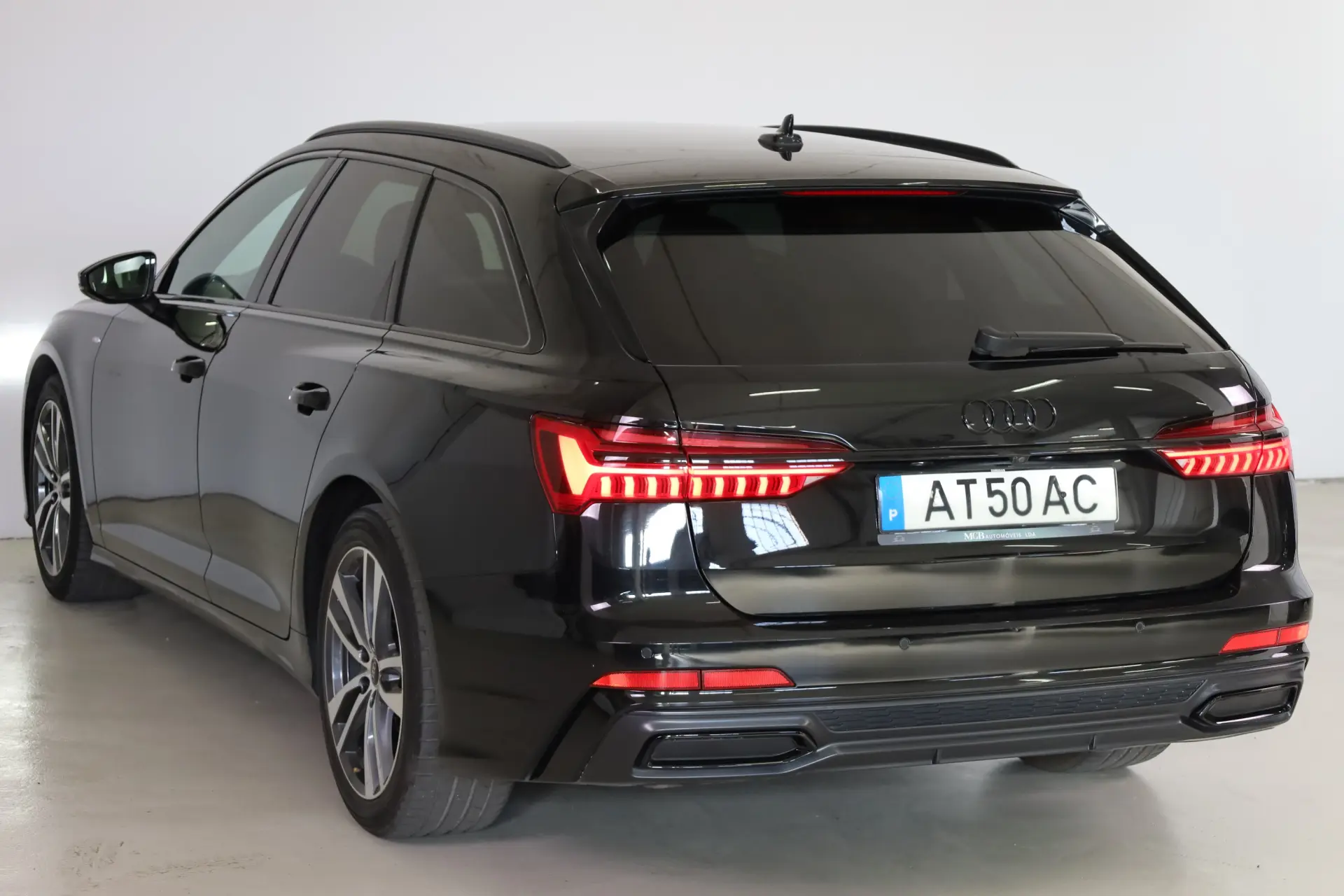 Audi A6 Avant 40 TDI S line S tronic 17