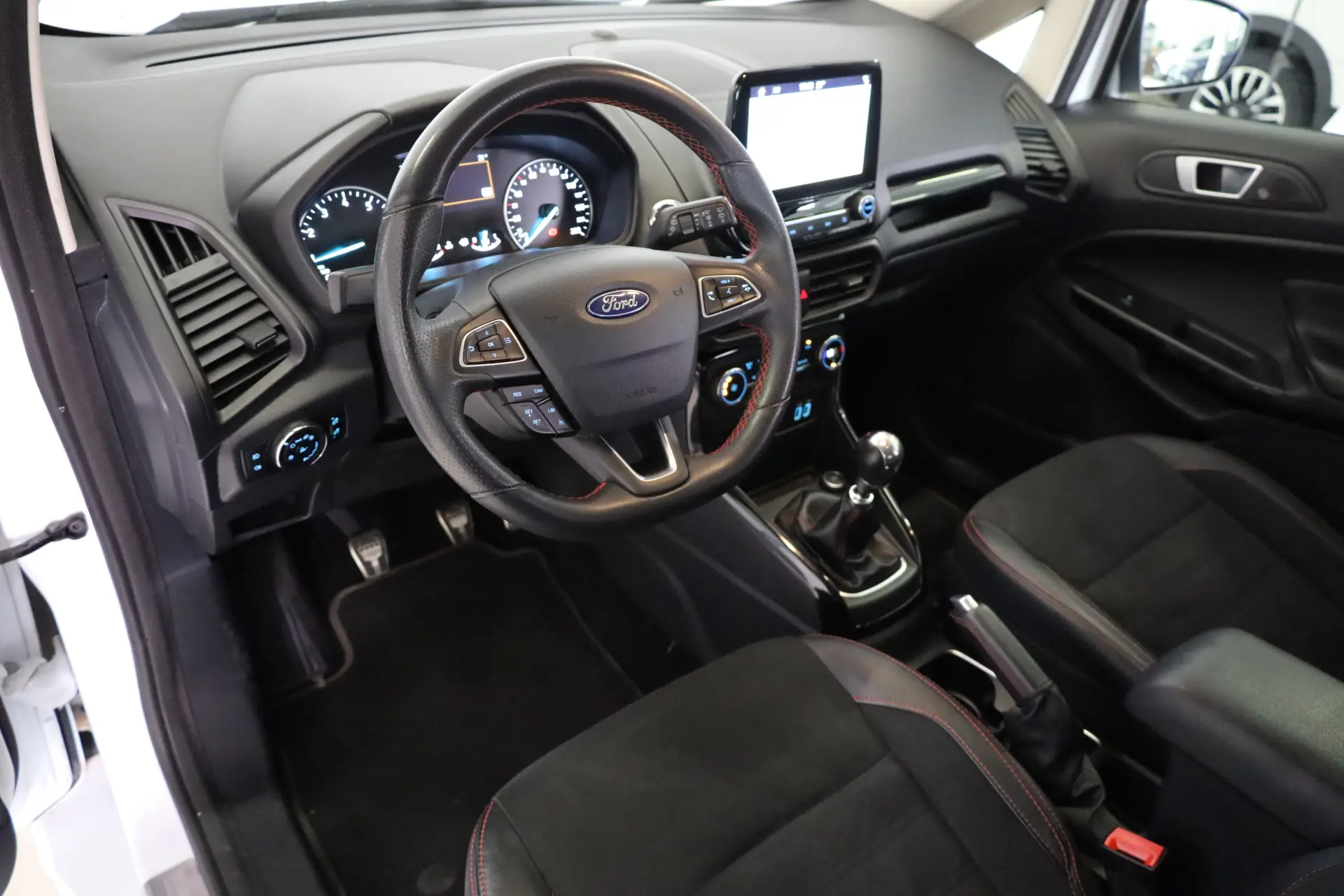 Ford EcoSport 1.0 EcoBoost ST-Line Plus 6