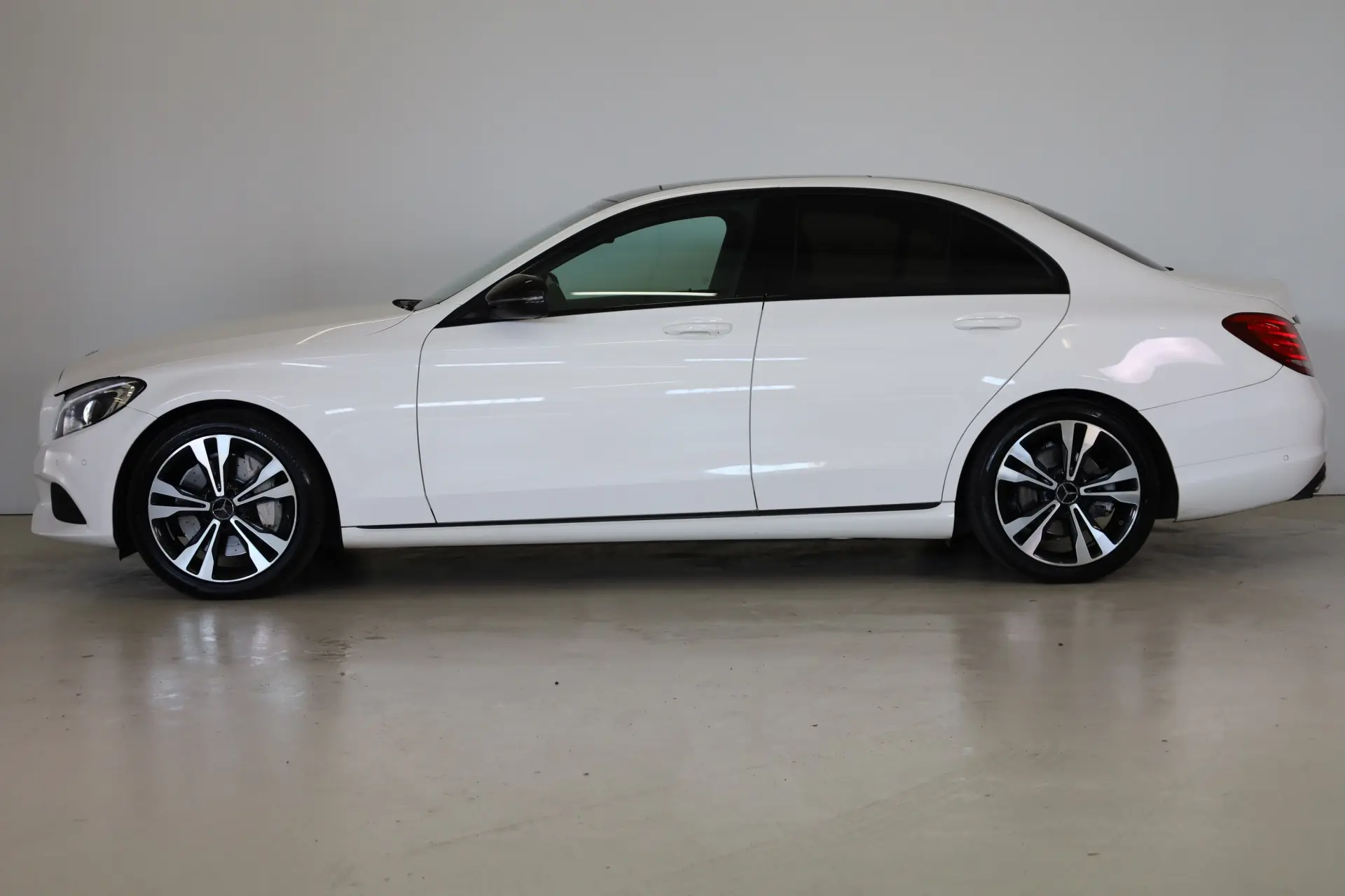 Mercedes-Benz C 350 e 4