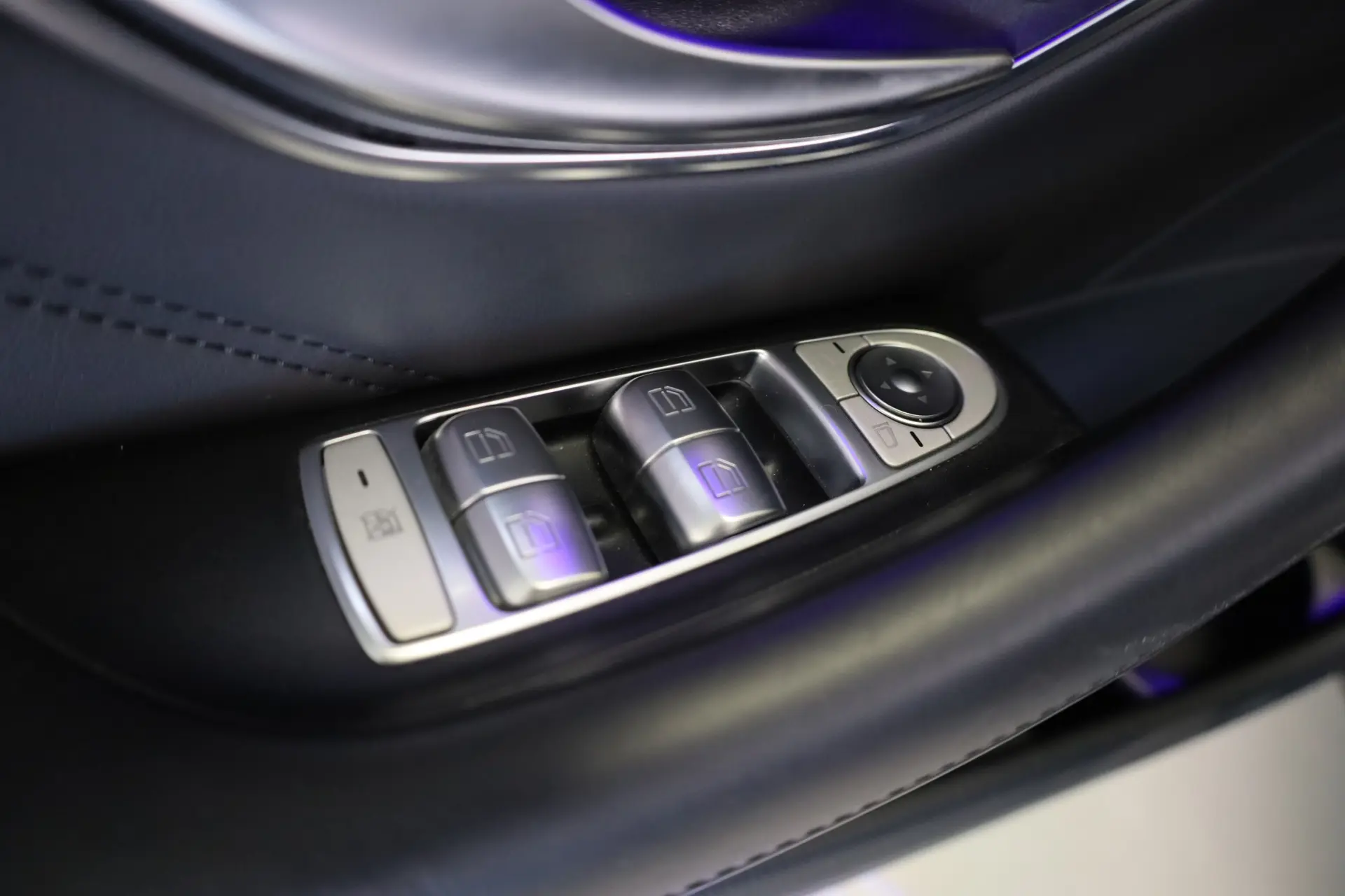 Mercedes-Benz E 53 AMG 4Matic+ 60