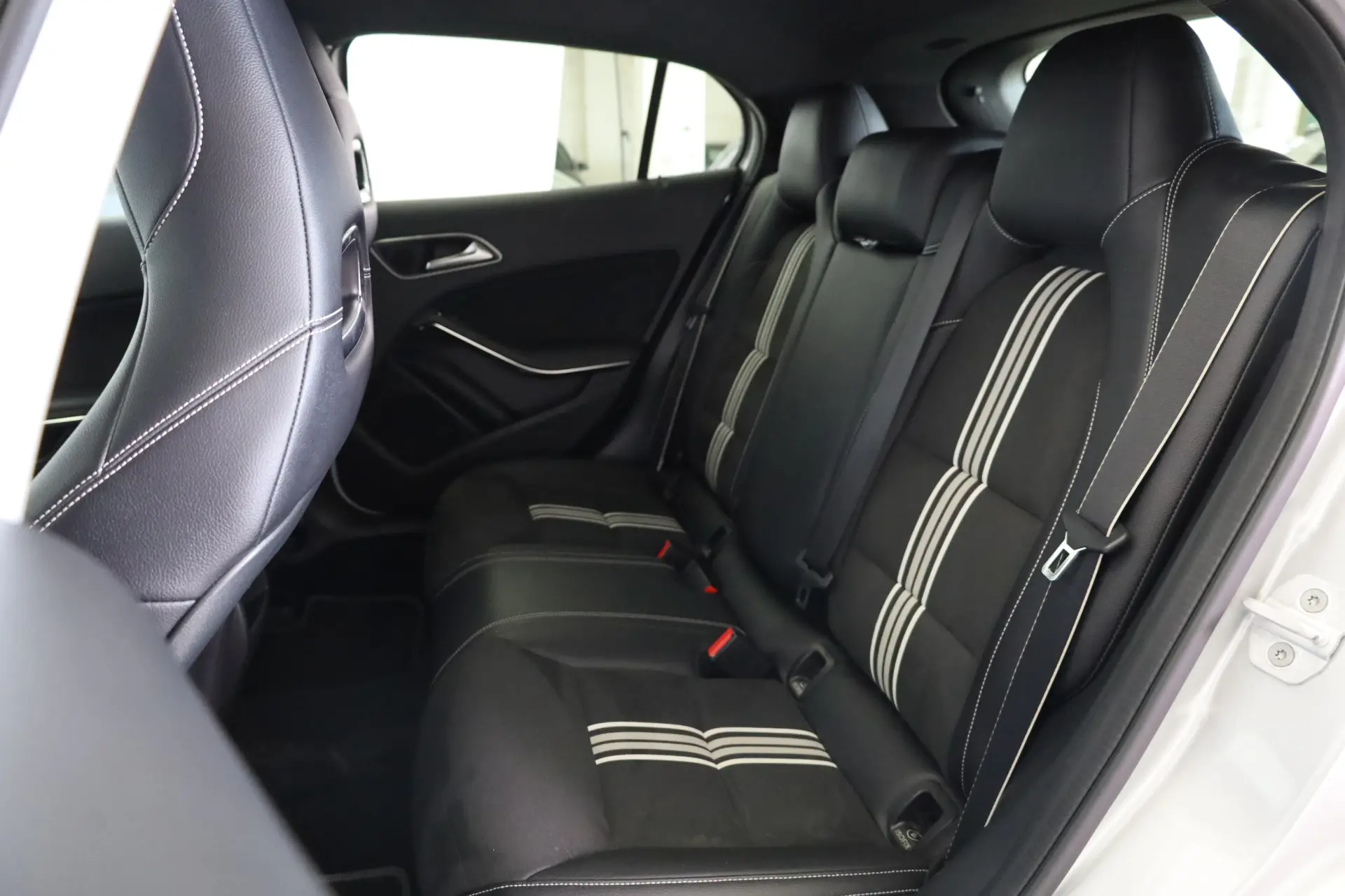 Mercedes-Benz GLA 180 Edition 1 21
