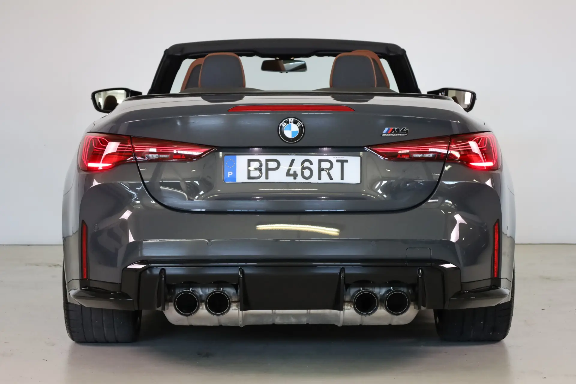 BMW M4 Competition xDrive 18