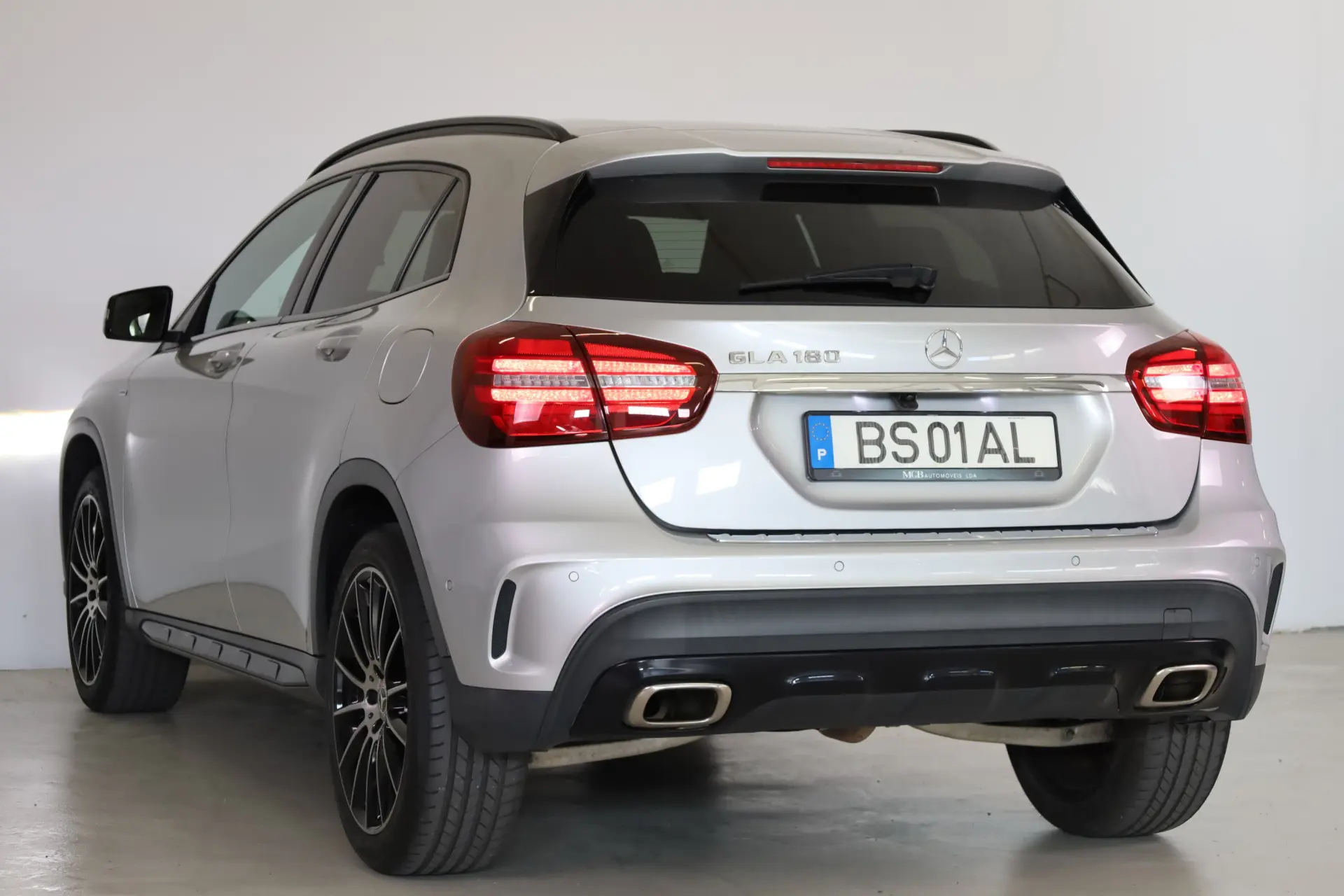 Mercedes-Benz GLA 180 Edition 1 7