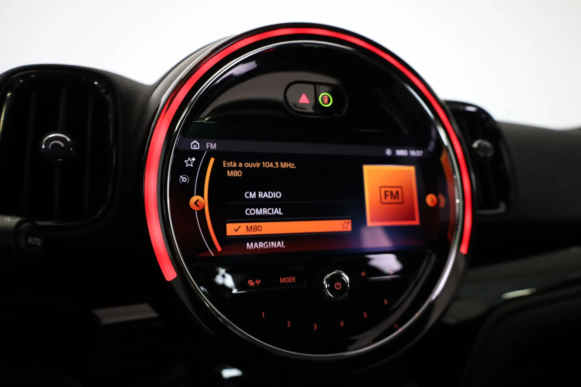 MINI Countryman Cooper SE ALL4 Auto 39