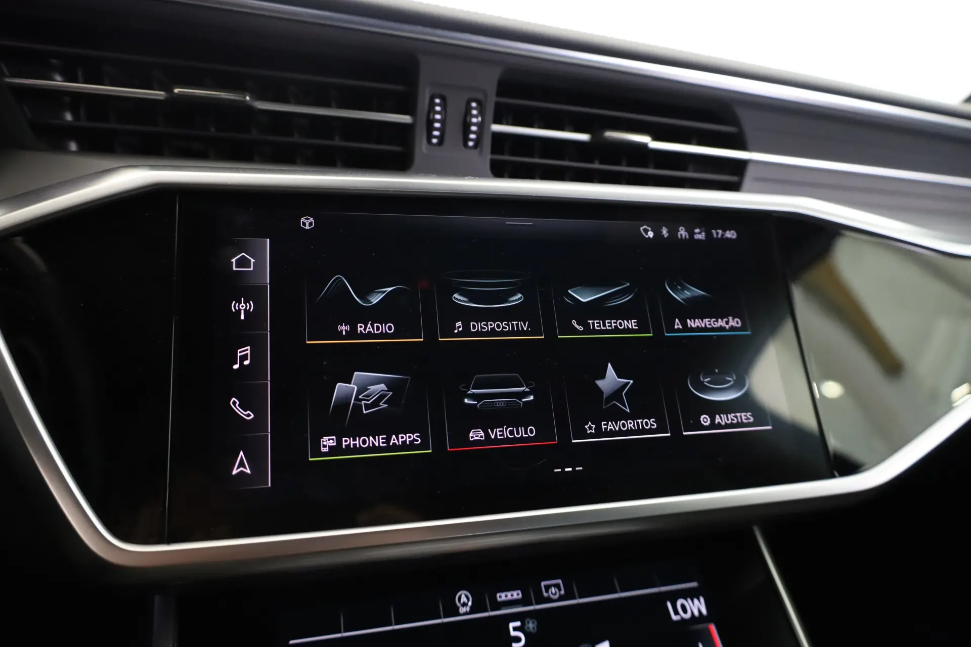 Audi A6 Avant 40 TDI S line S tronic 31