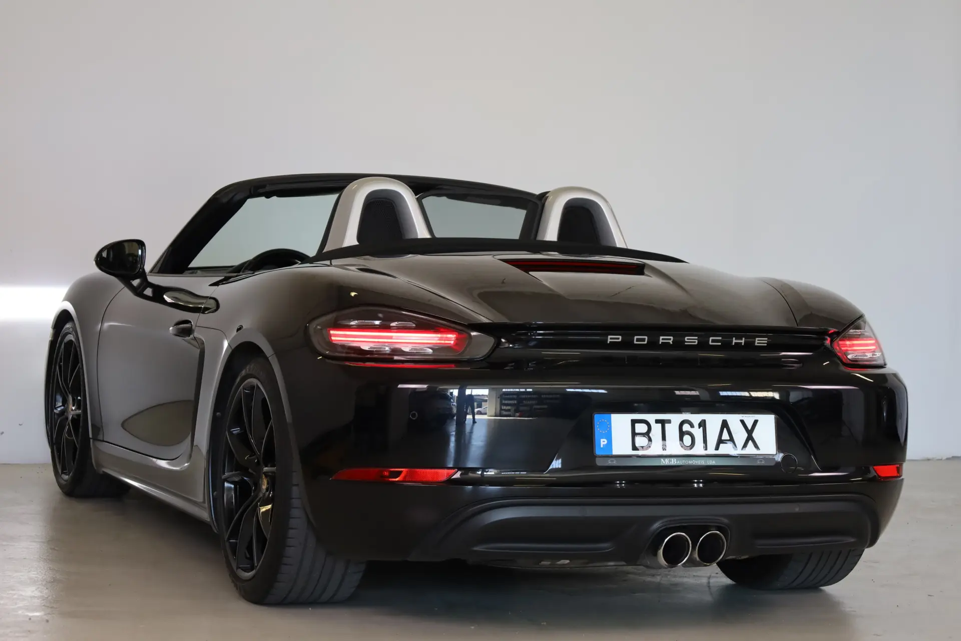 Porsche 718 Boxster 2.5 S 14